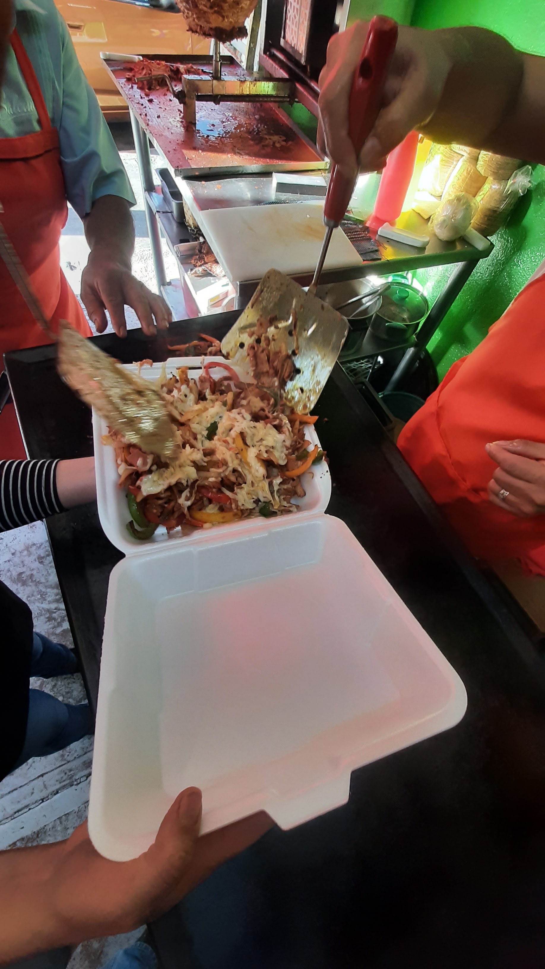 Taqueria Taco'n Madre image 10