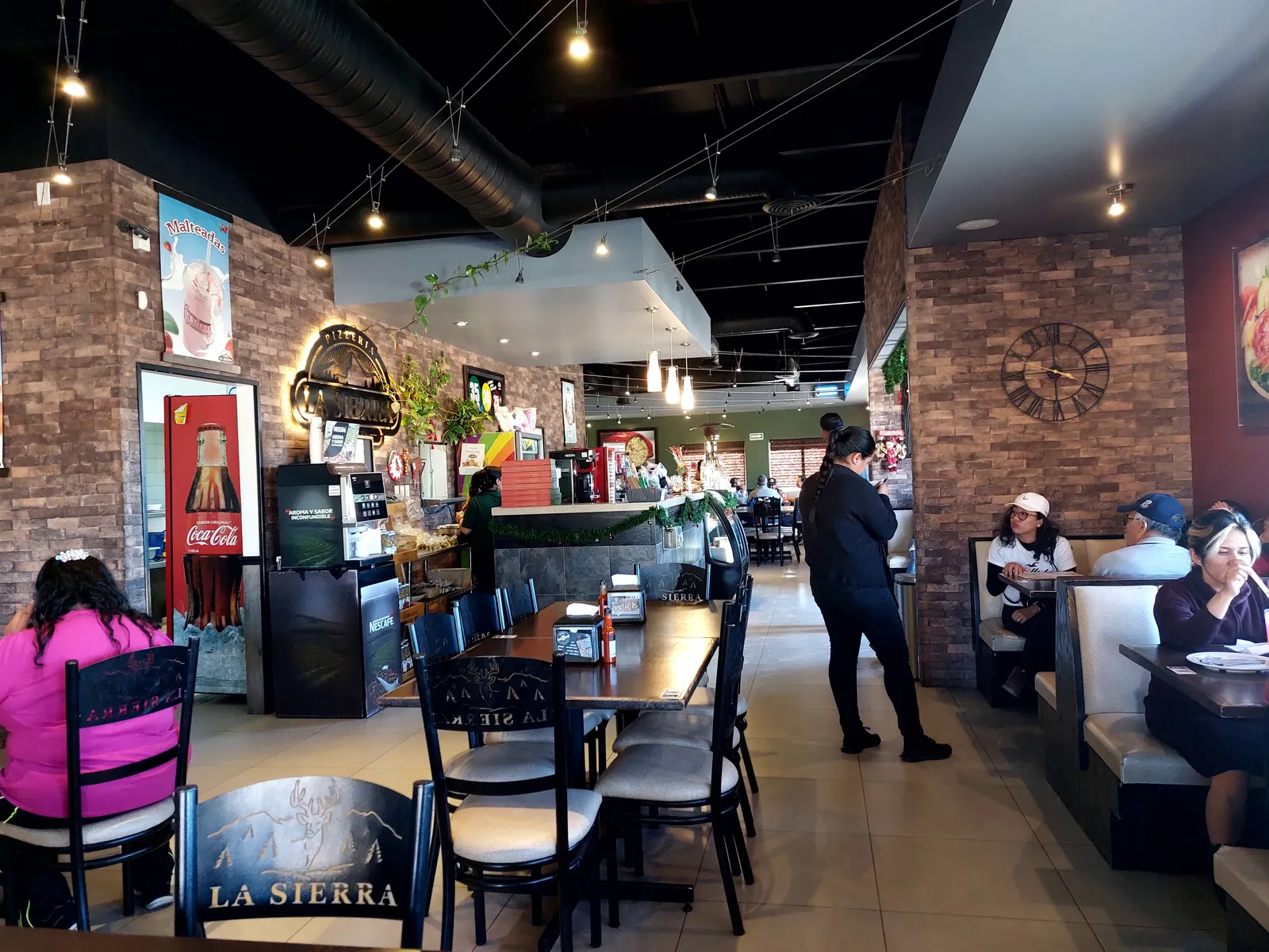 Pizzeria La Sierra image 4