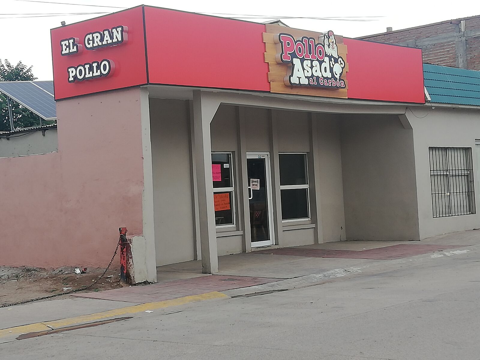 El Gran Pollo image 3
