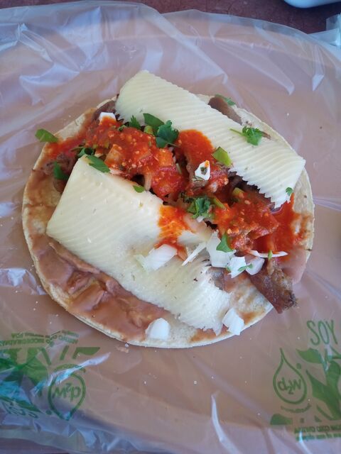 antojitos chela image 1