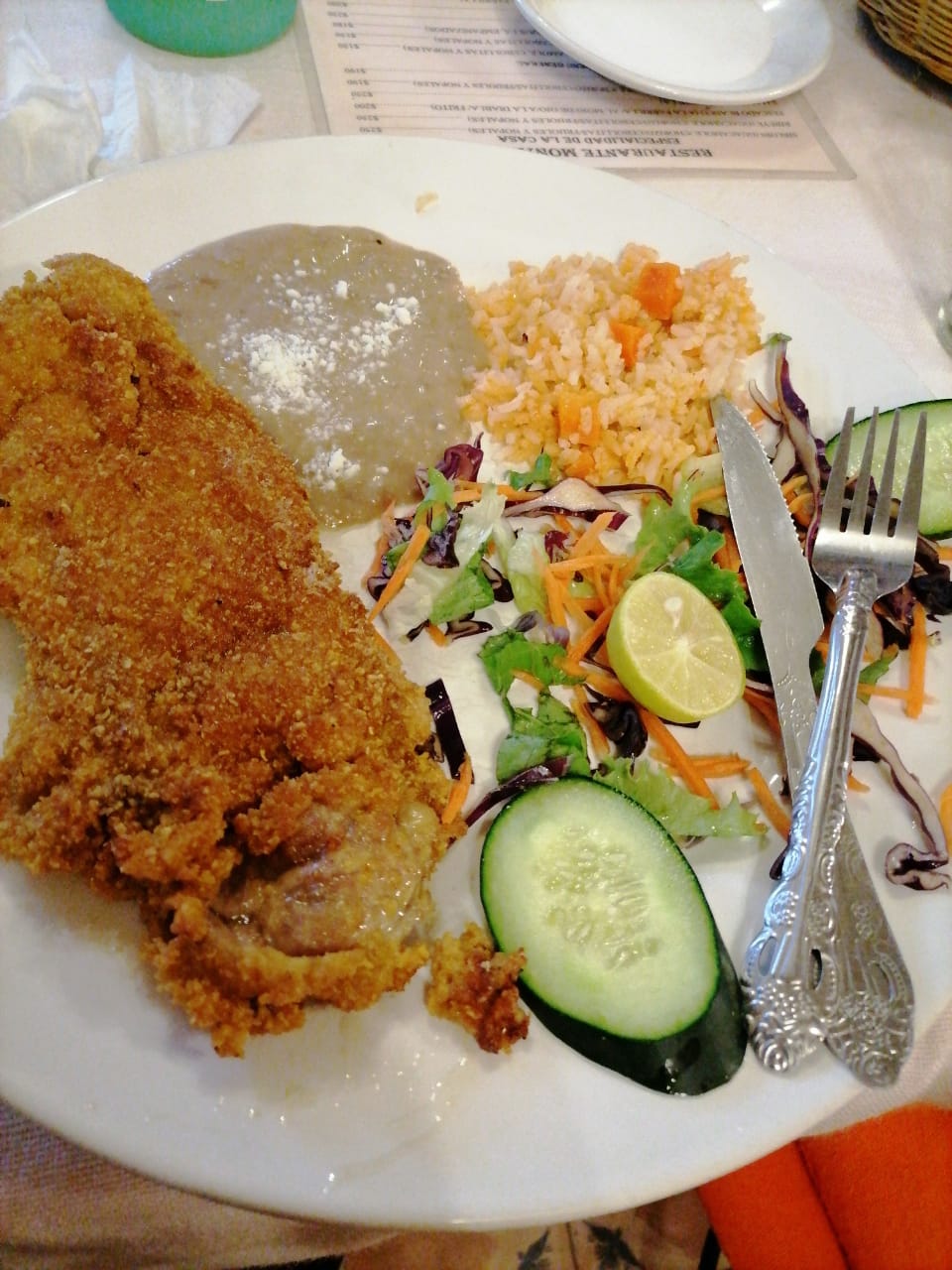 Restauran Monarca image 7