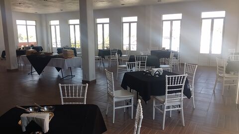 Tlaks Restaurant image 1