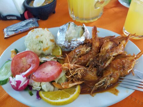 Toño & Tony's Mariscos image 4