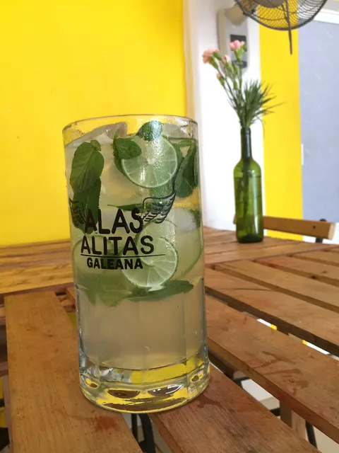 Alas alitas image 5