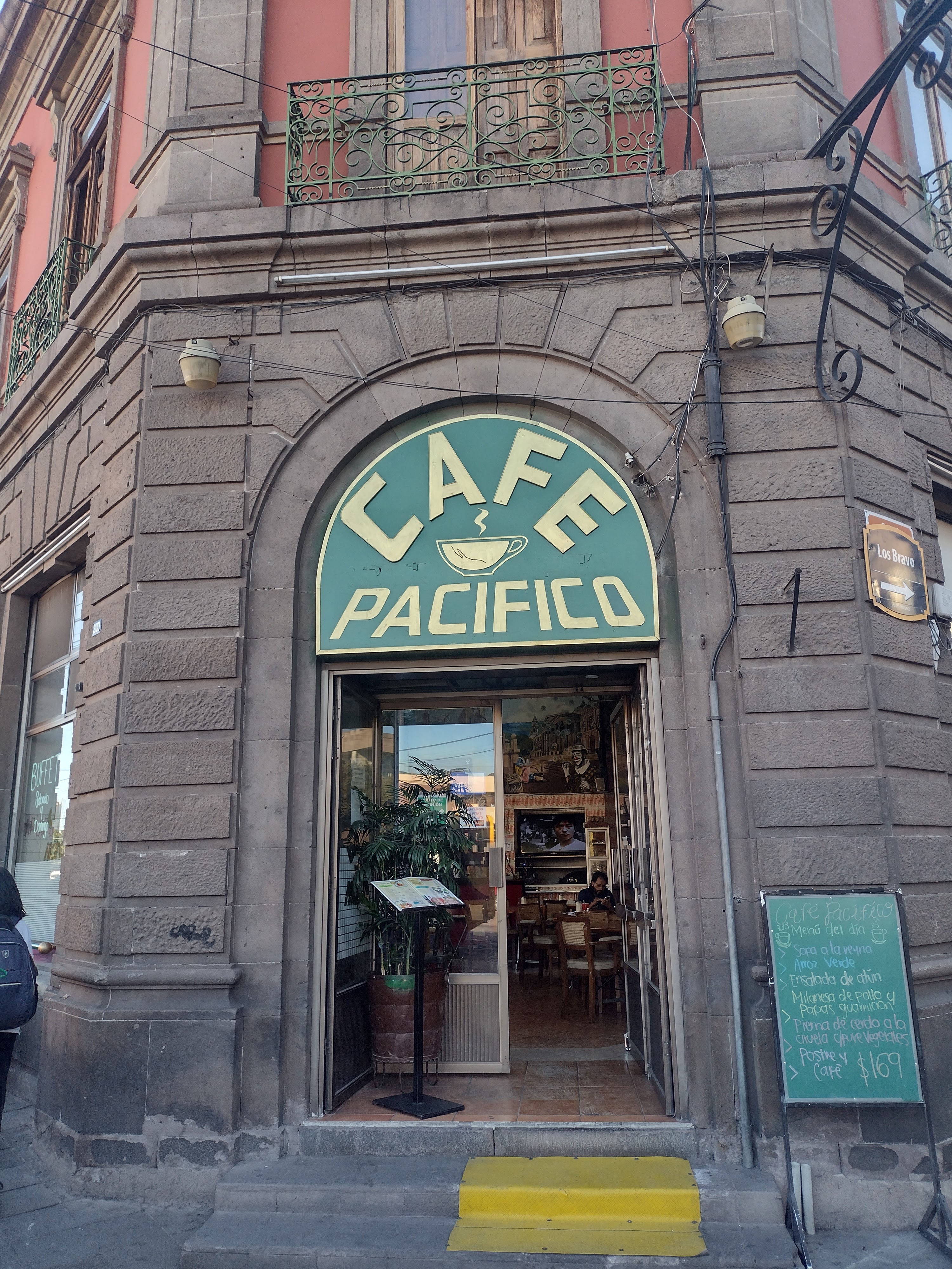 Restaurante Café Pacífico 3 SLP image 8