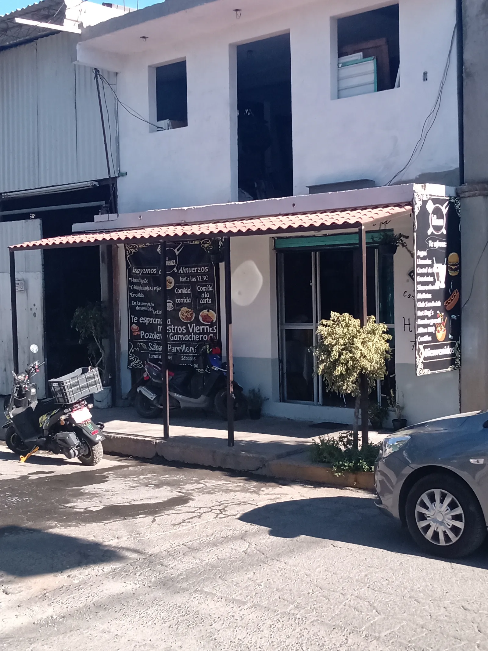 “La Terraza” image 9