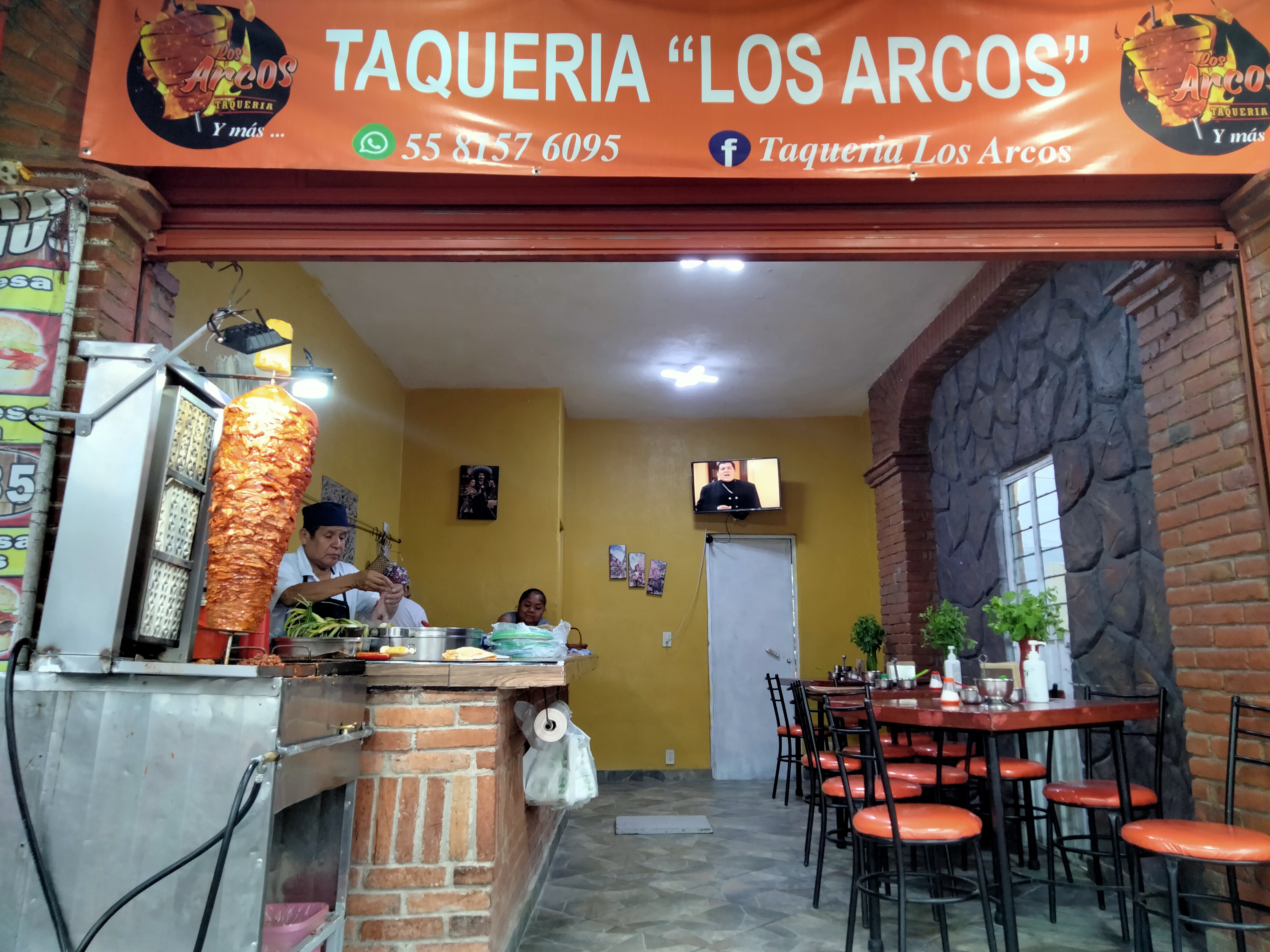 Taqueria Los Arcos image 1