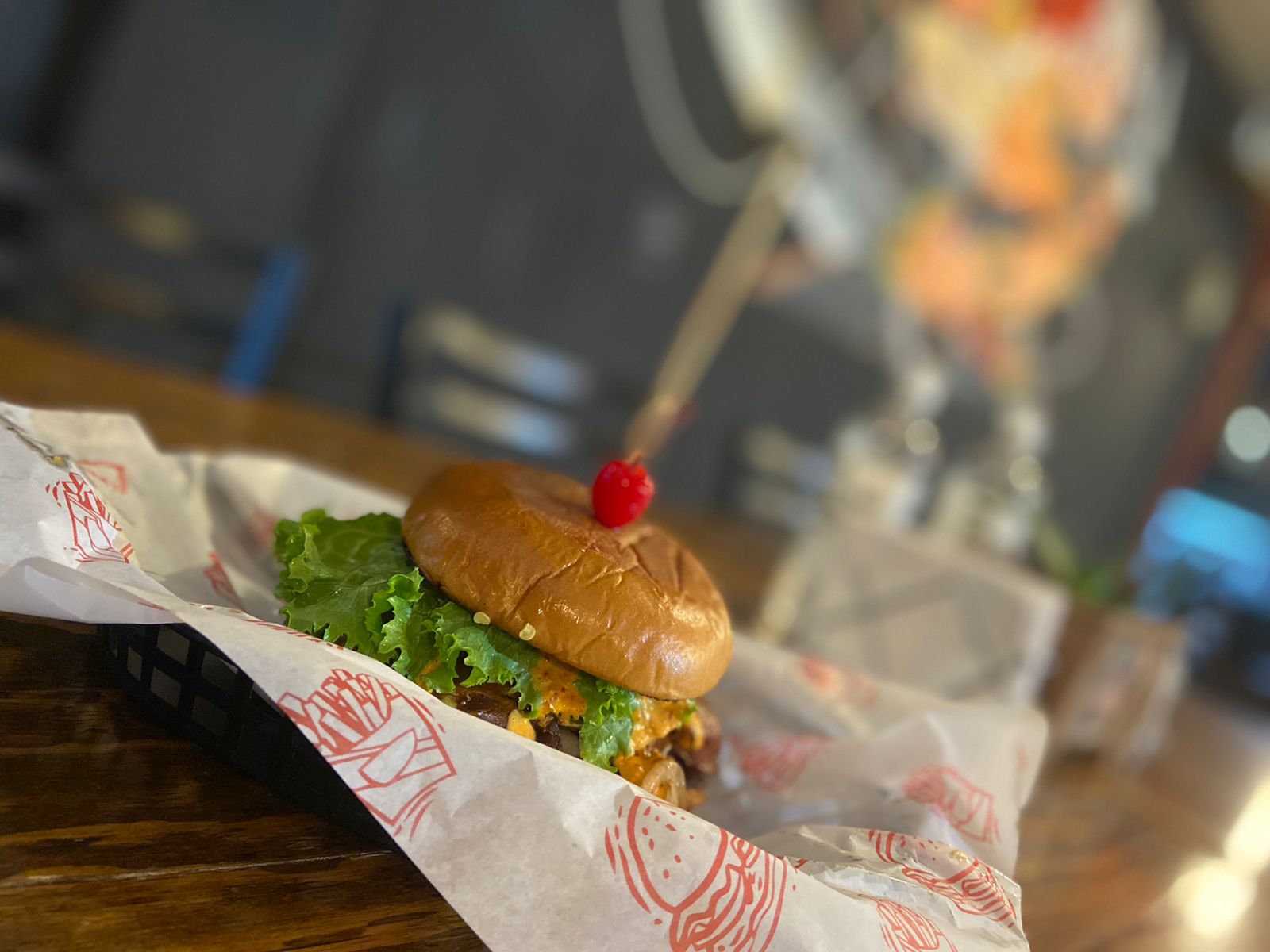 Los Héroes Restaurante - Bar image 3