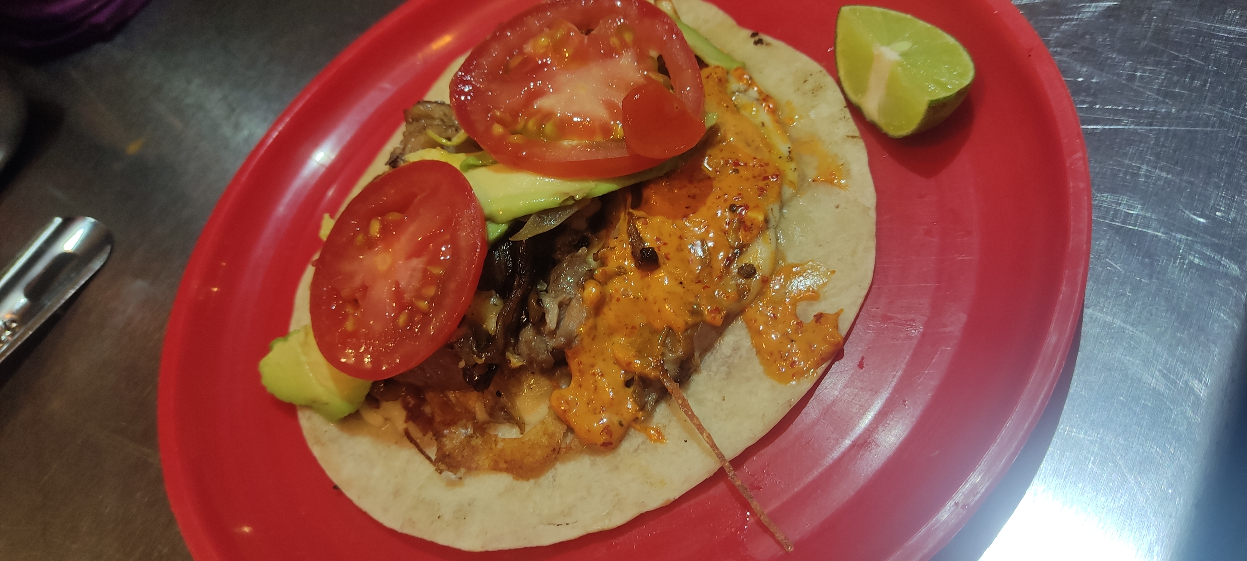 Los Héroes Restaurante - Bar image 6