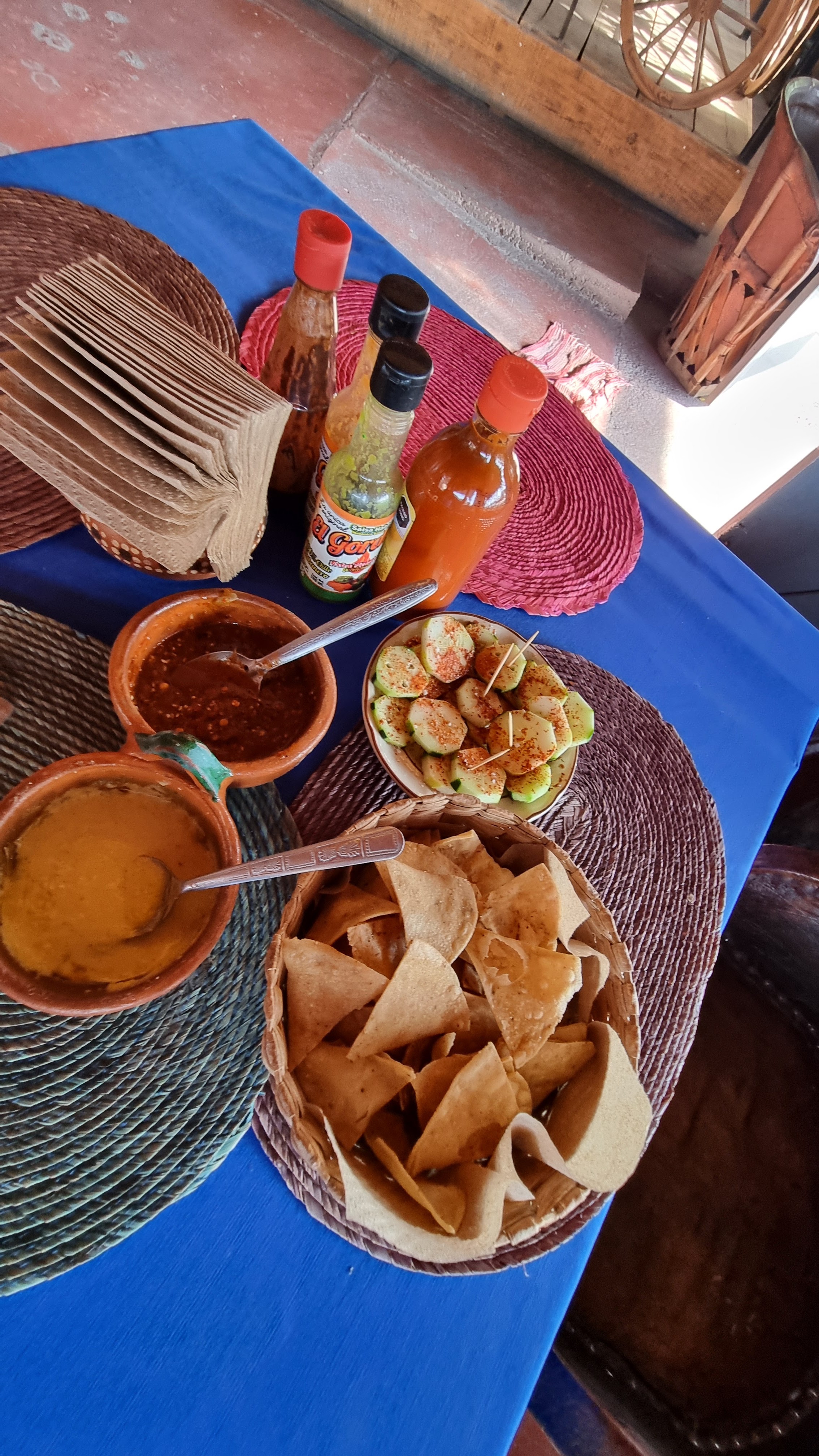 El Sencillo Bar & Grill image 7