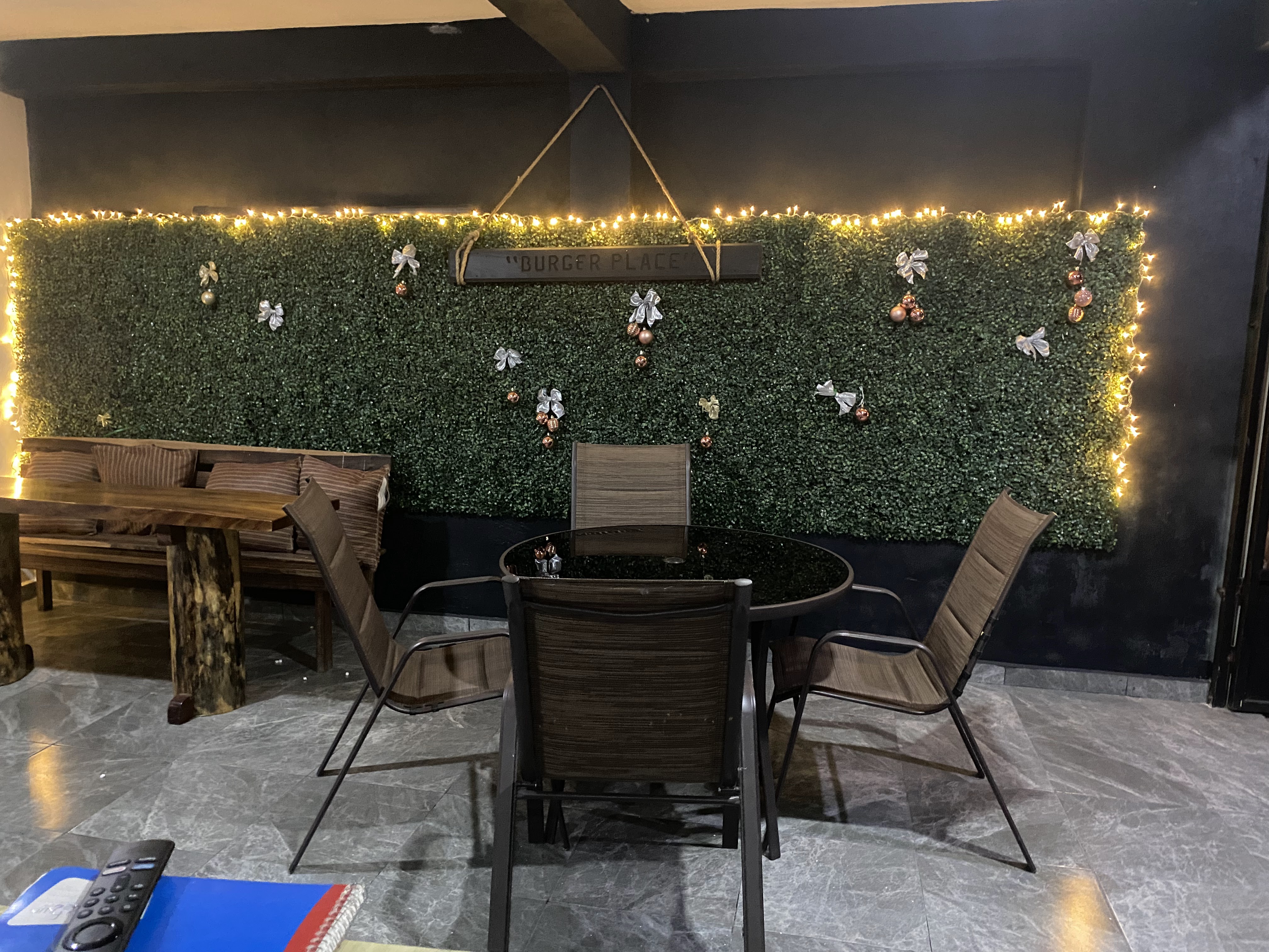 BURGER PLACE image 2