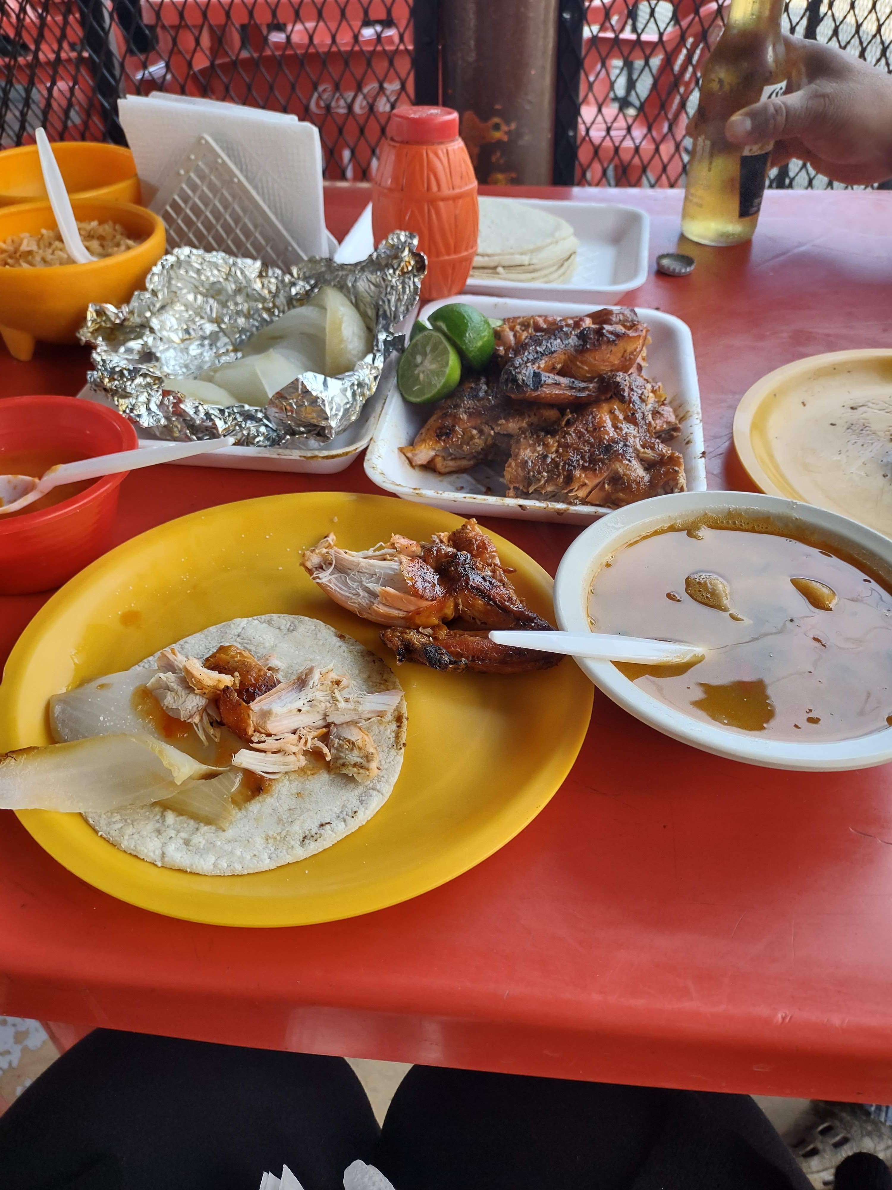 Pollos Asados El Sabrosón image 1