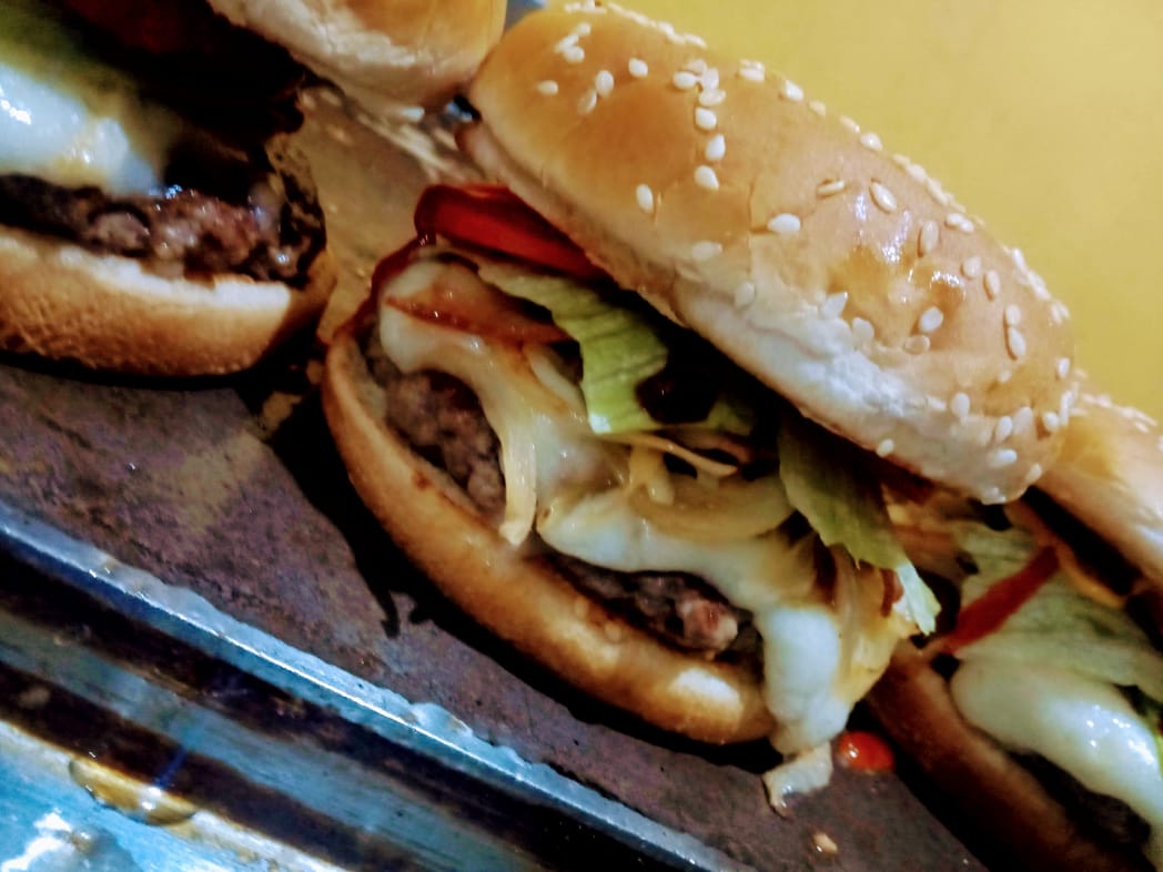 Ronni's Pizza & Alitas image 6