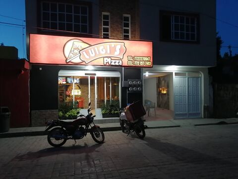Luigis Pizza image 1