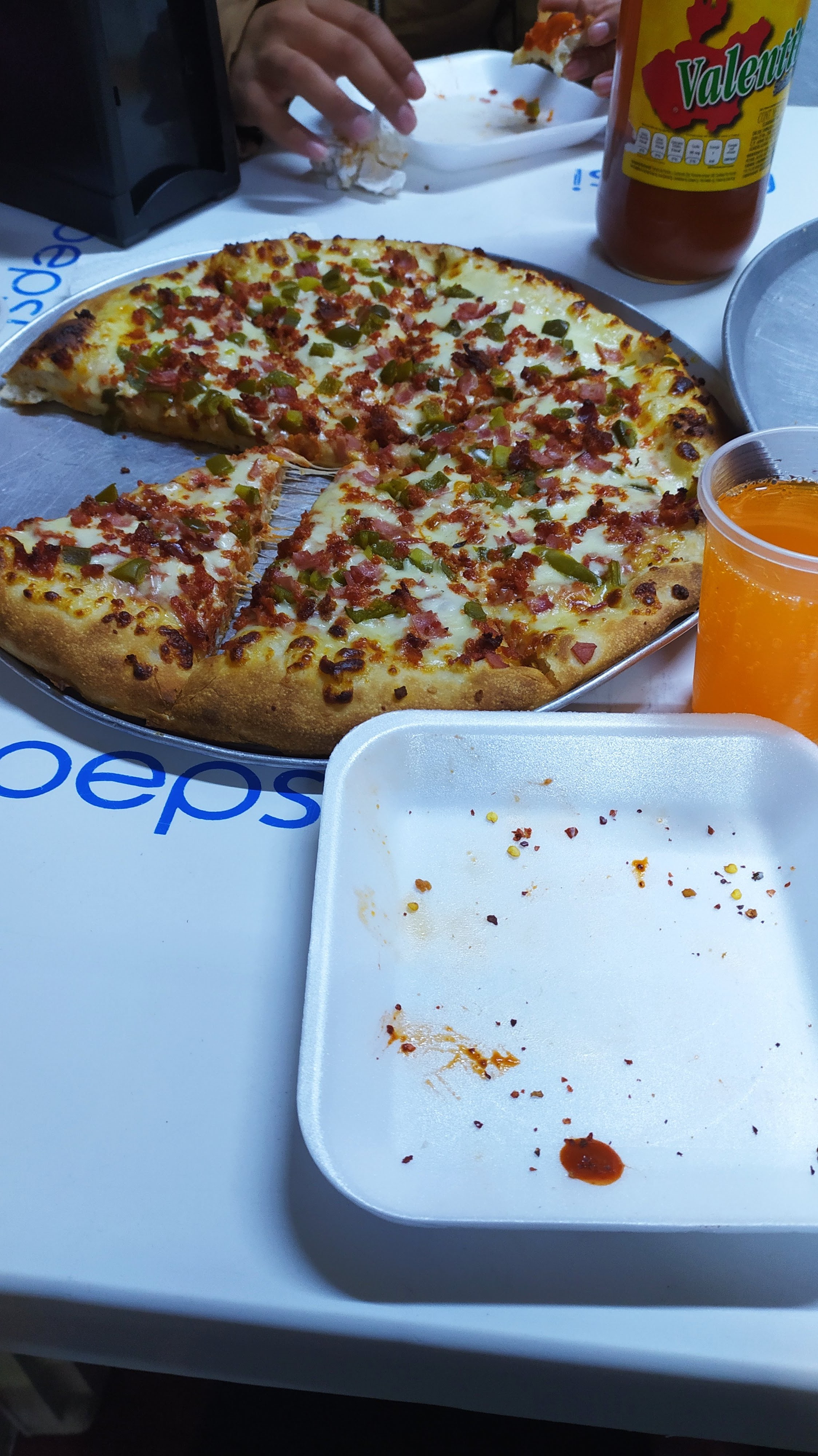 Luigis Pizza image 2