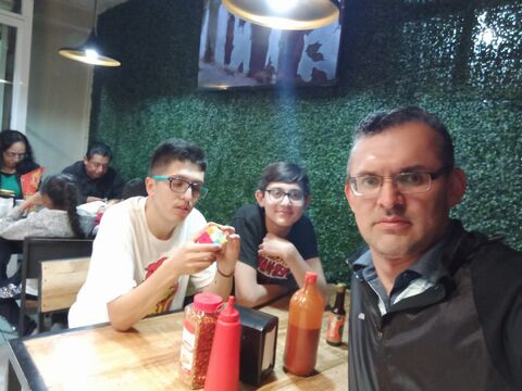 Luigis Pizza image 8