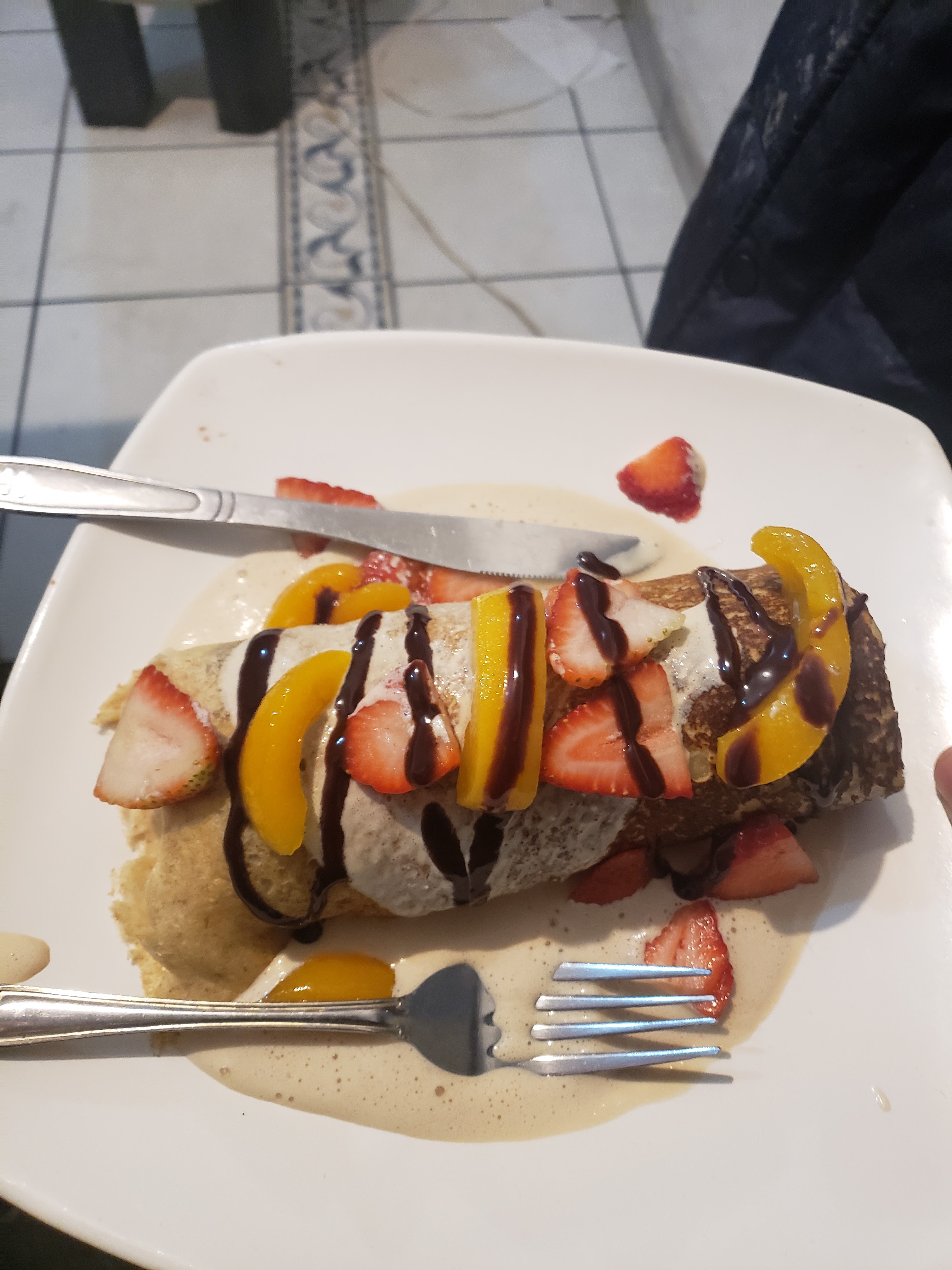 Sushi & Creps image 9