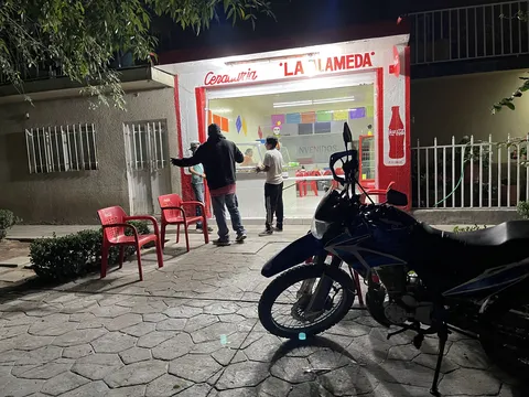 Taqueria La Alameda image 3