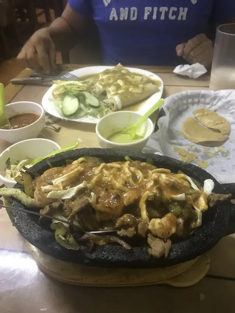 RESTAURANTE LOS JALISCIENSES image 4