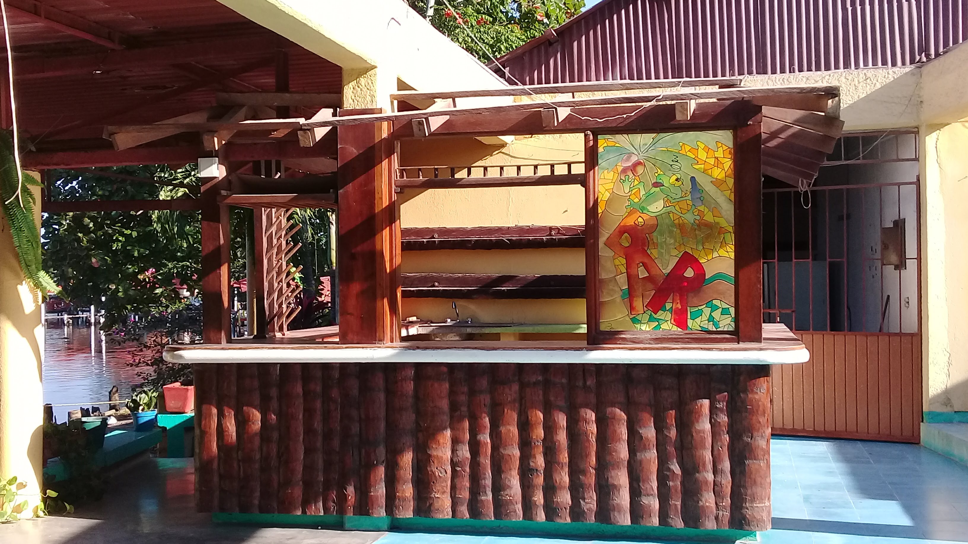 Tipico Puerto Ceiba image 1