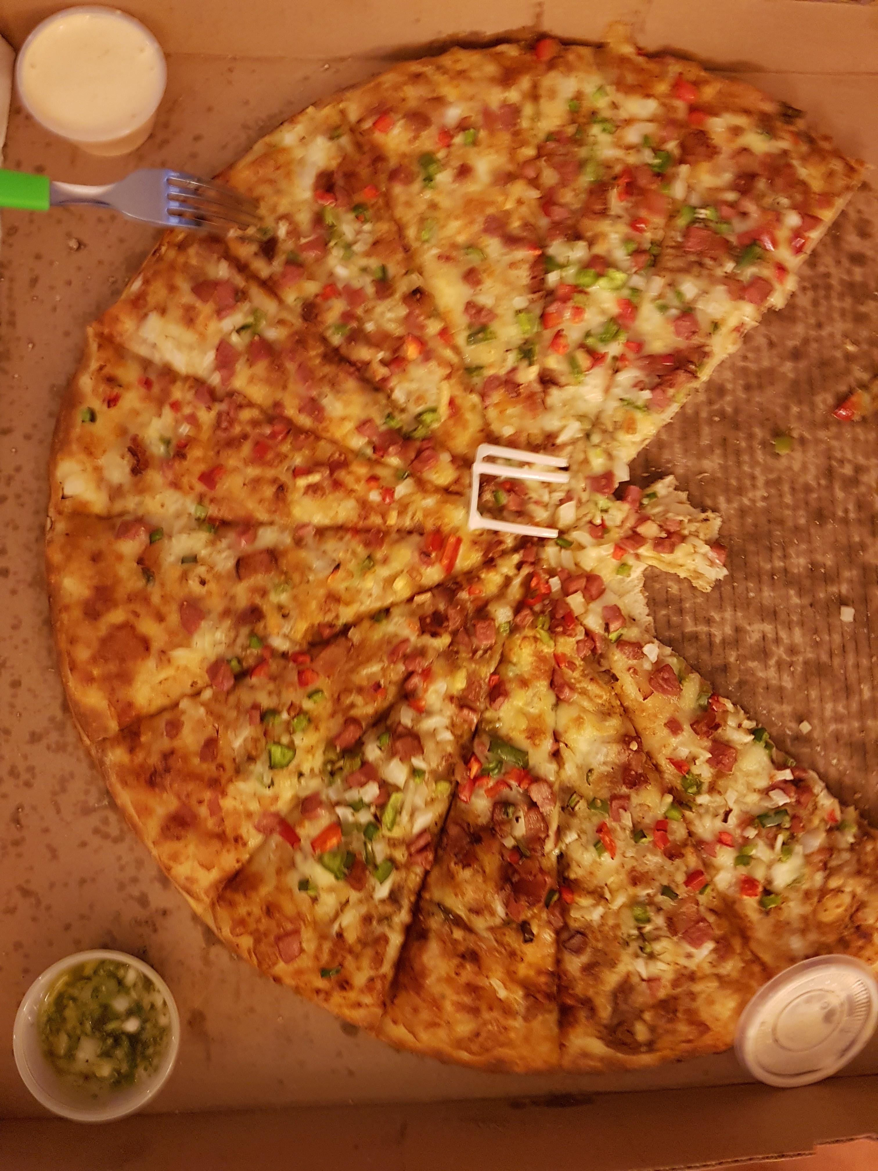 Pizza Y CORRE Sucurzal Puerto Ceiba image 6