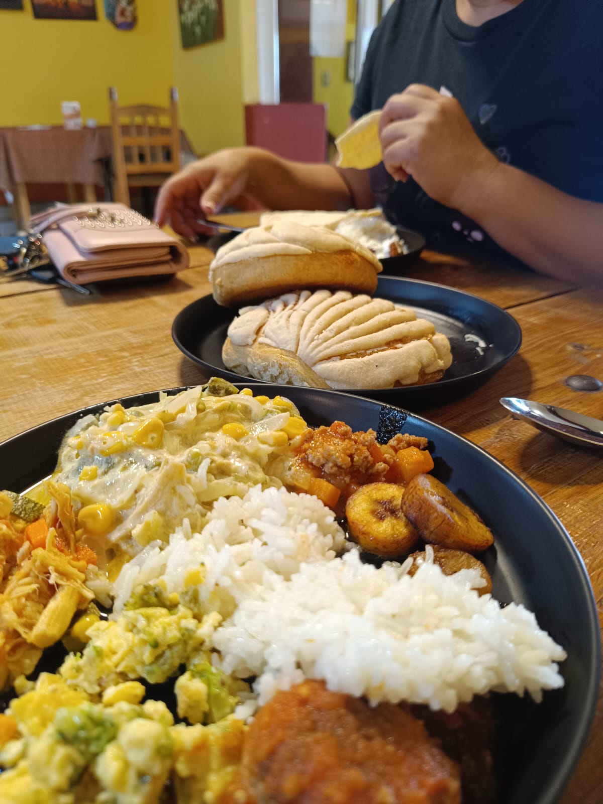 Los Vazquez Restaurant image 9