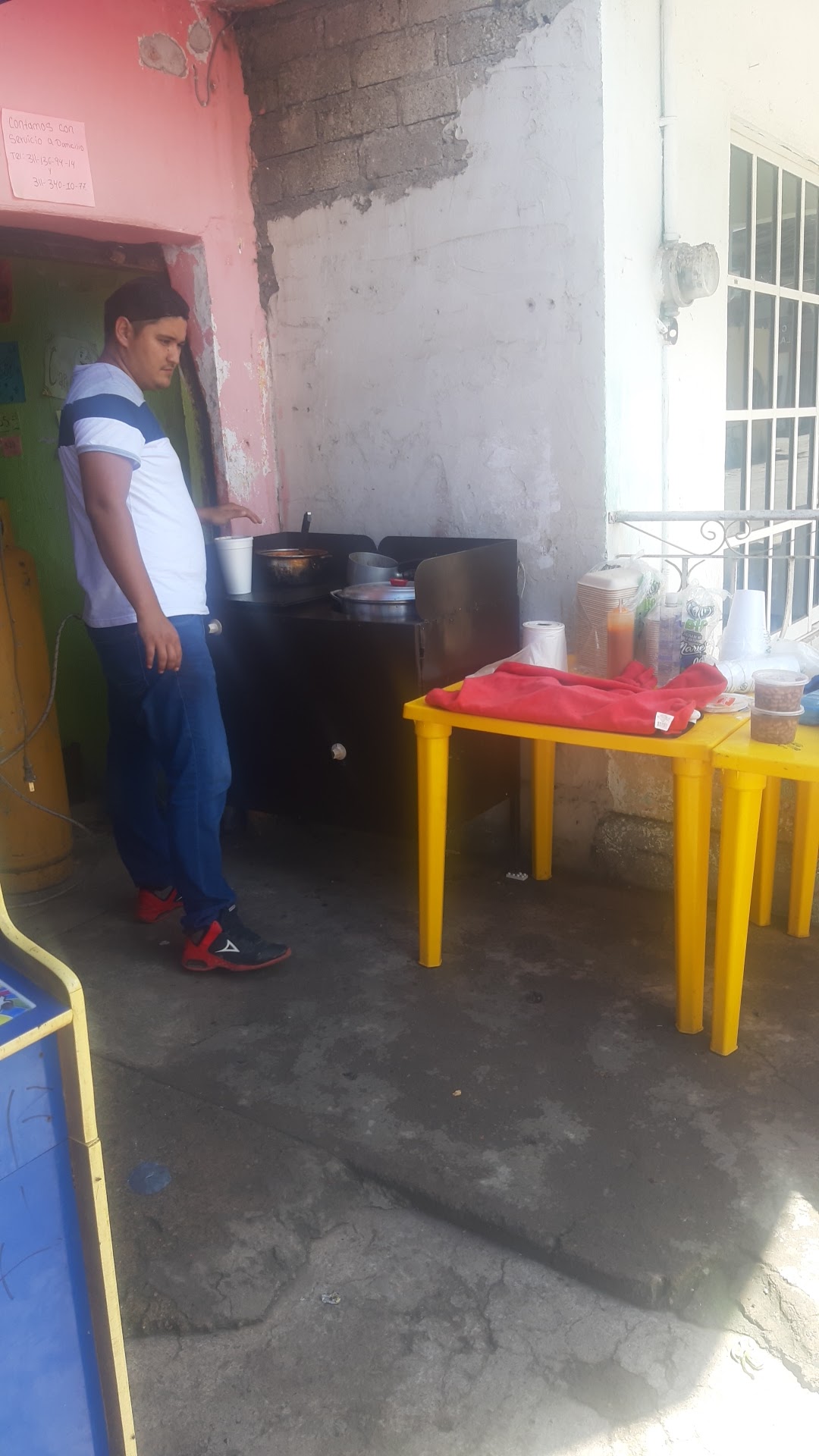 Birria de res "LOS VELIZ" image 2