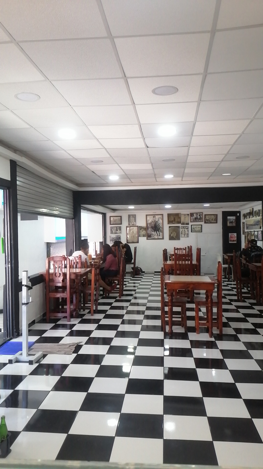 Fuente de sodas "Las Brisas" image 7