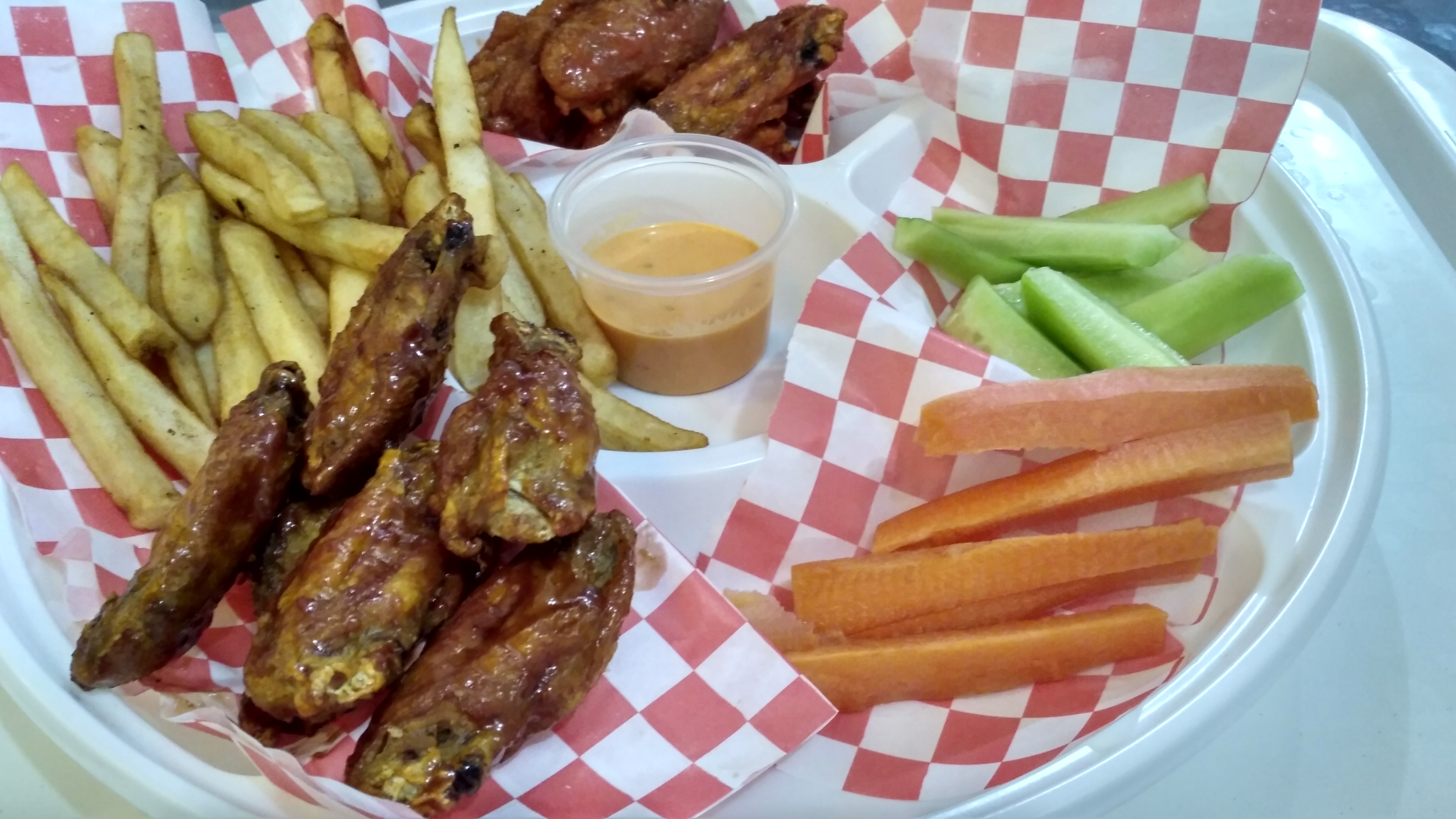 Medina Grill & Beer image 4