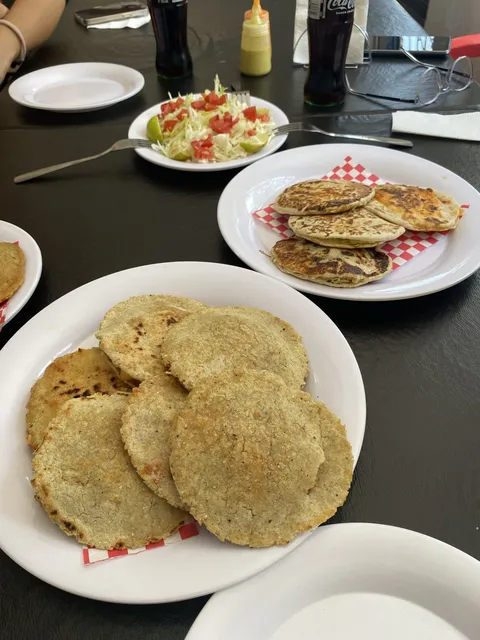 Antojitos La Doña image 2