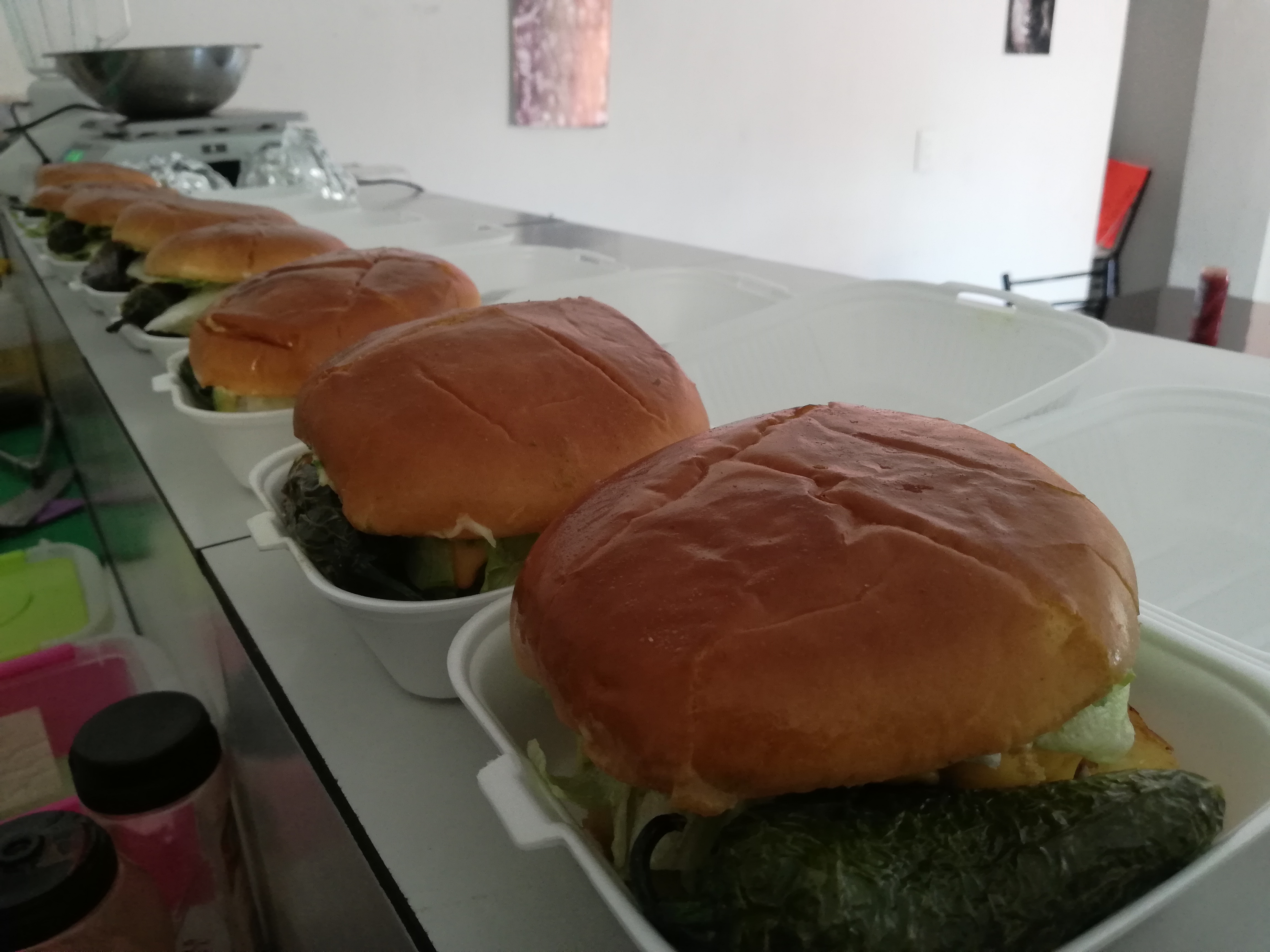 Monstruo burguesas image 6