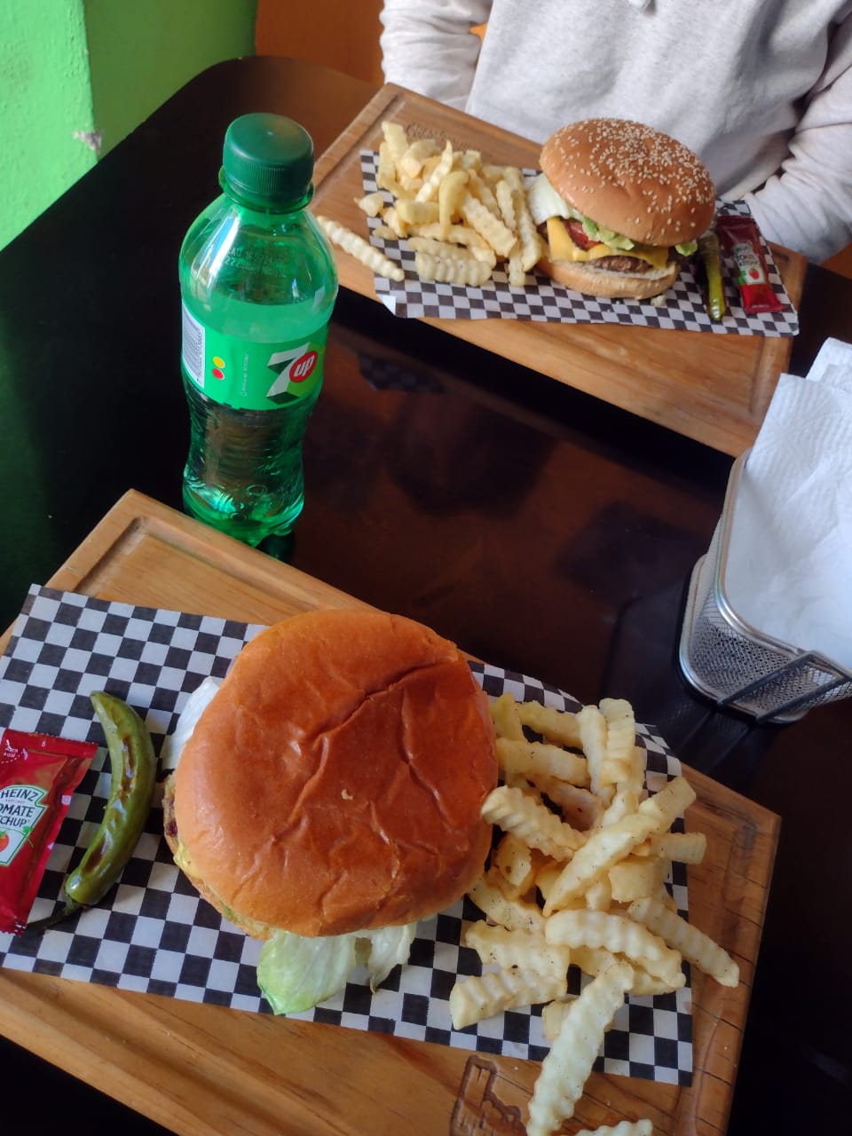 Monstruo burguesas image 8