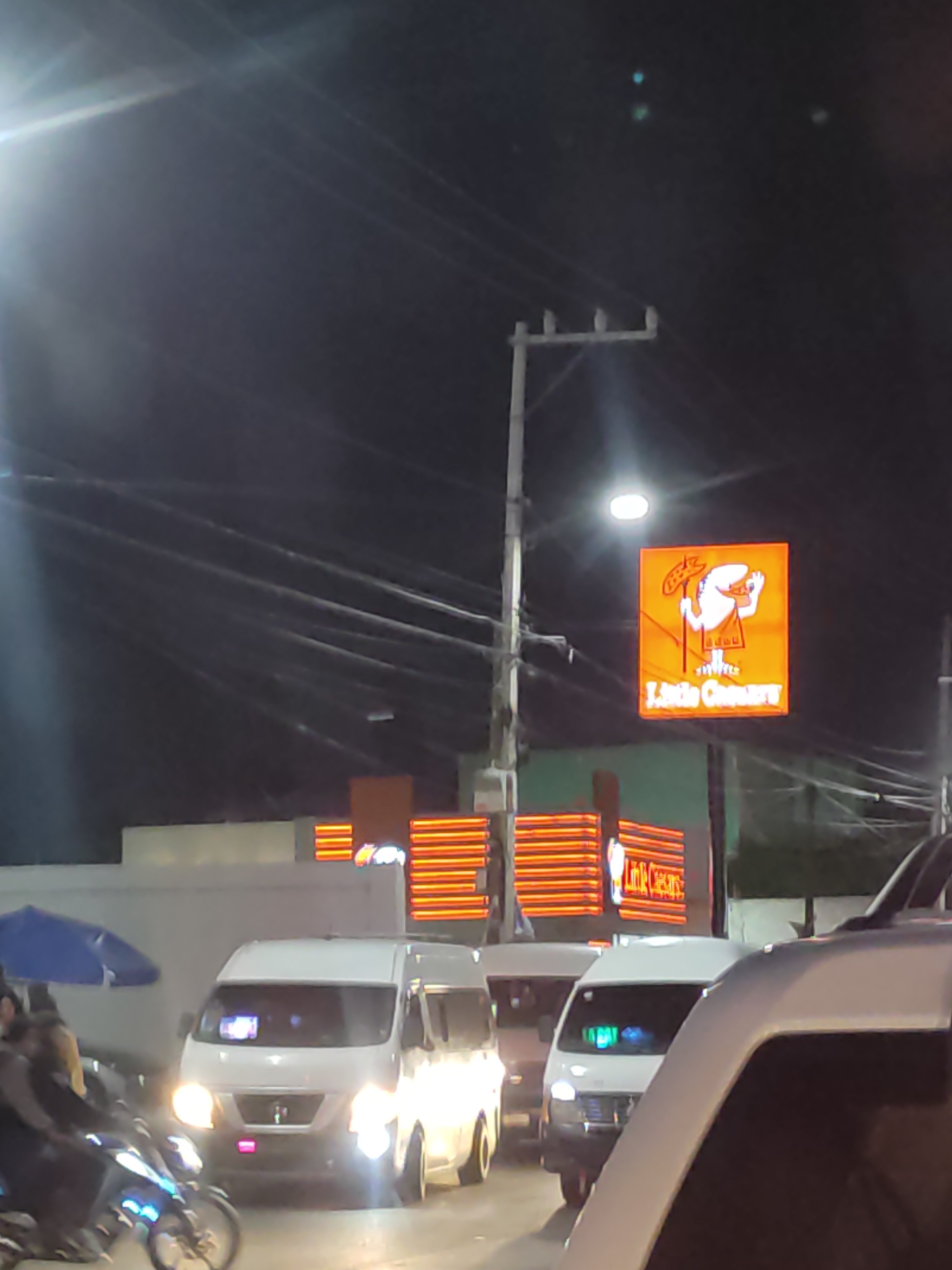 Little Caesars image 9