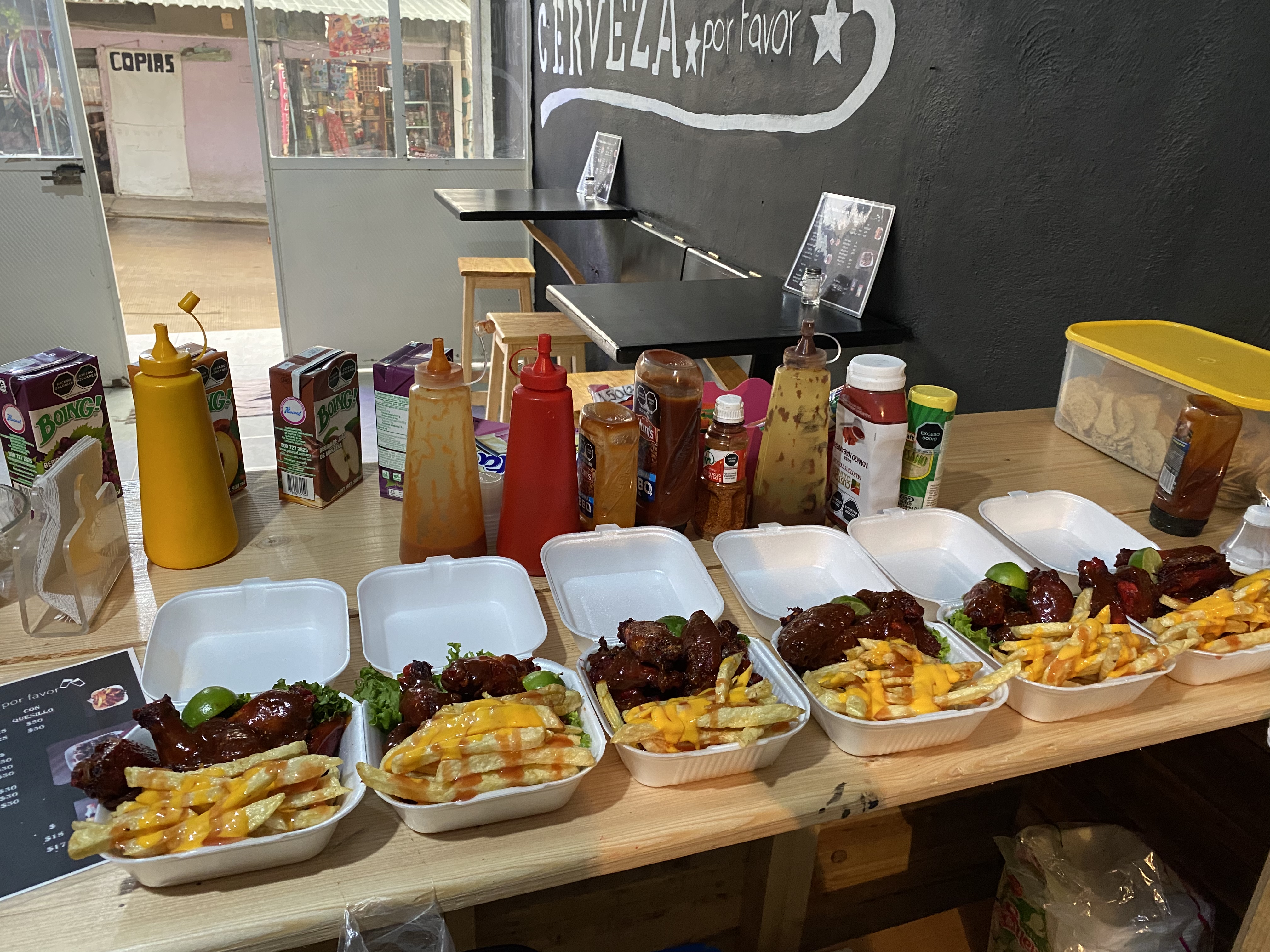 A falta de amor otra hamburguesa por favor image 2