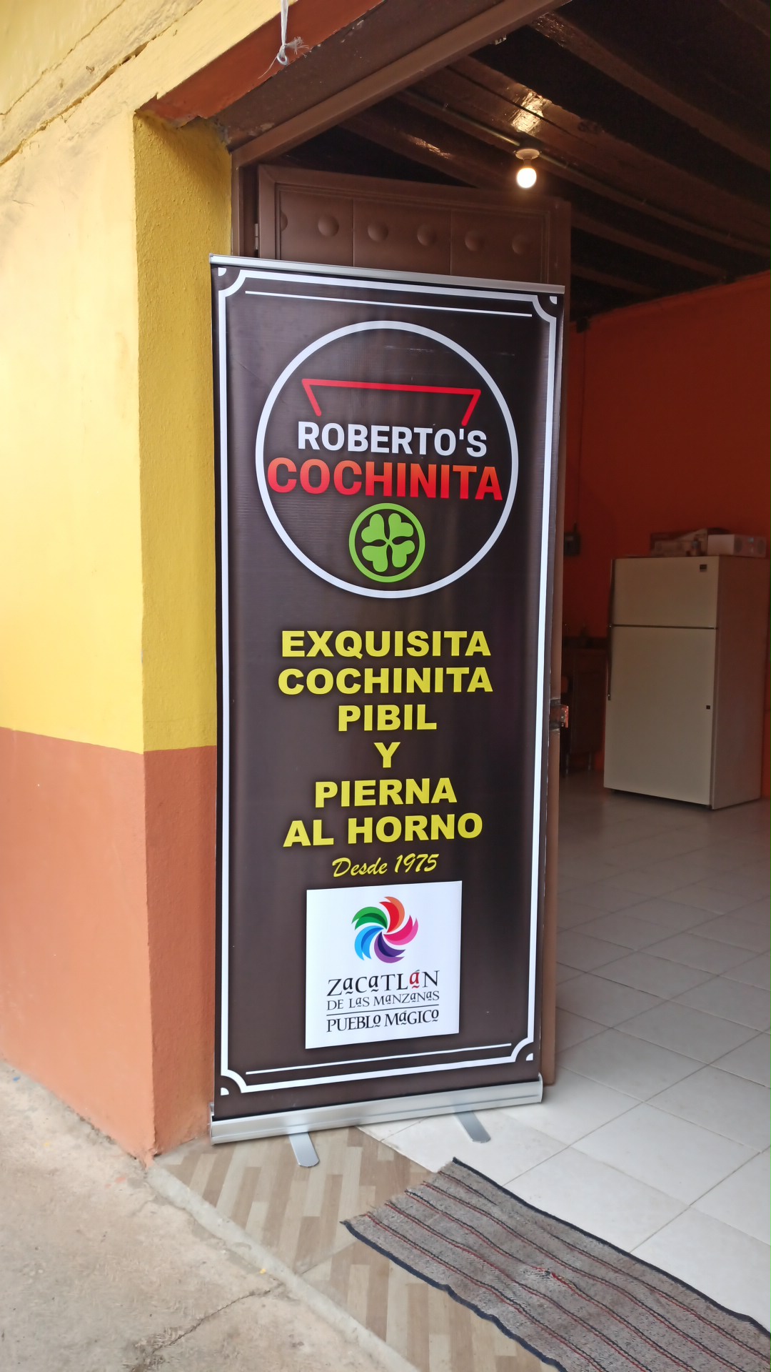 Roberto's COCHINITA image 3