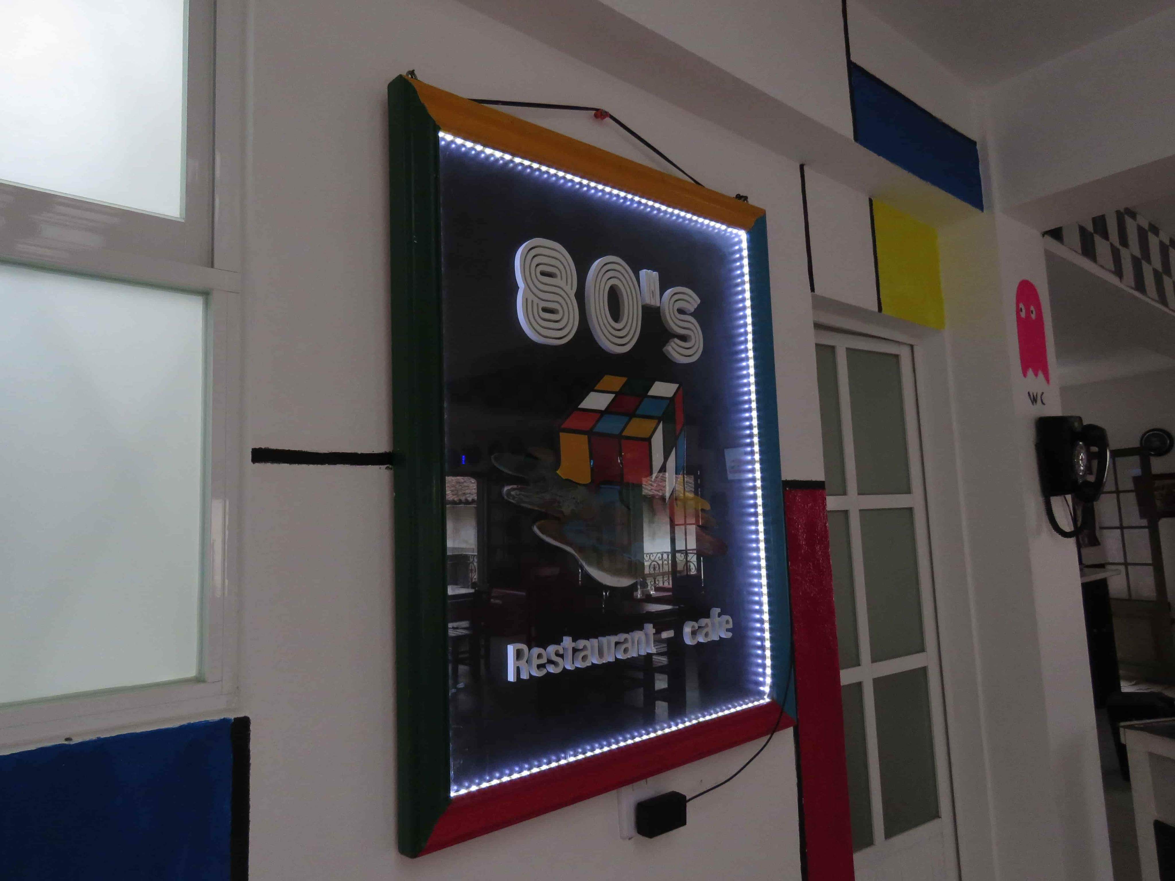 Restaurante 80s image 3