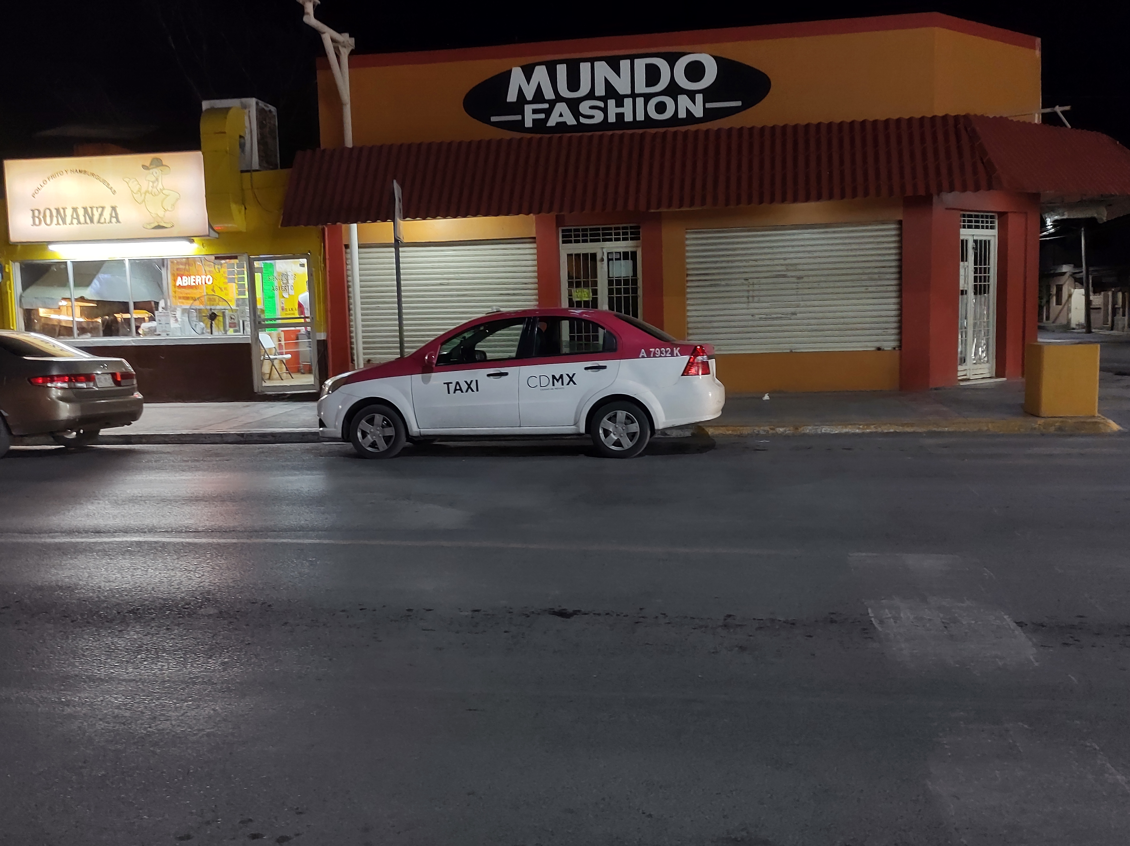 Pollo Frito Bonanza image 2