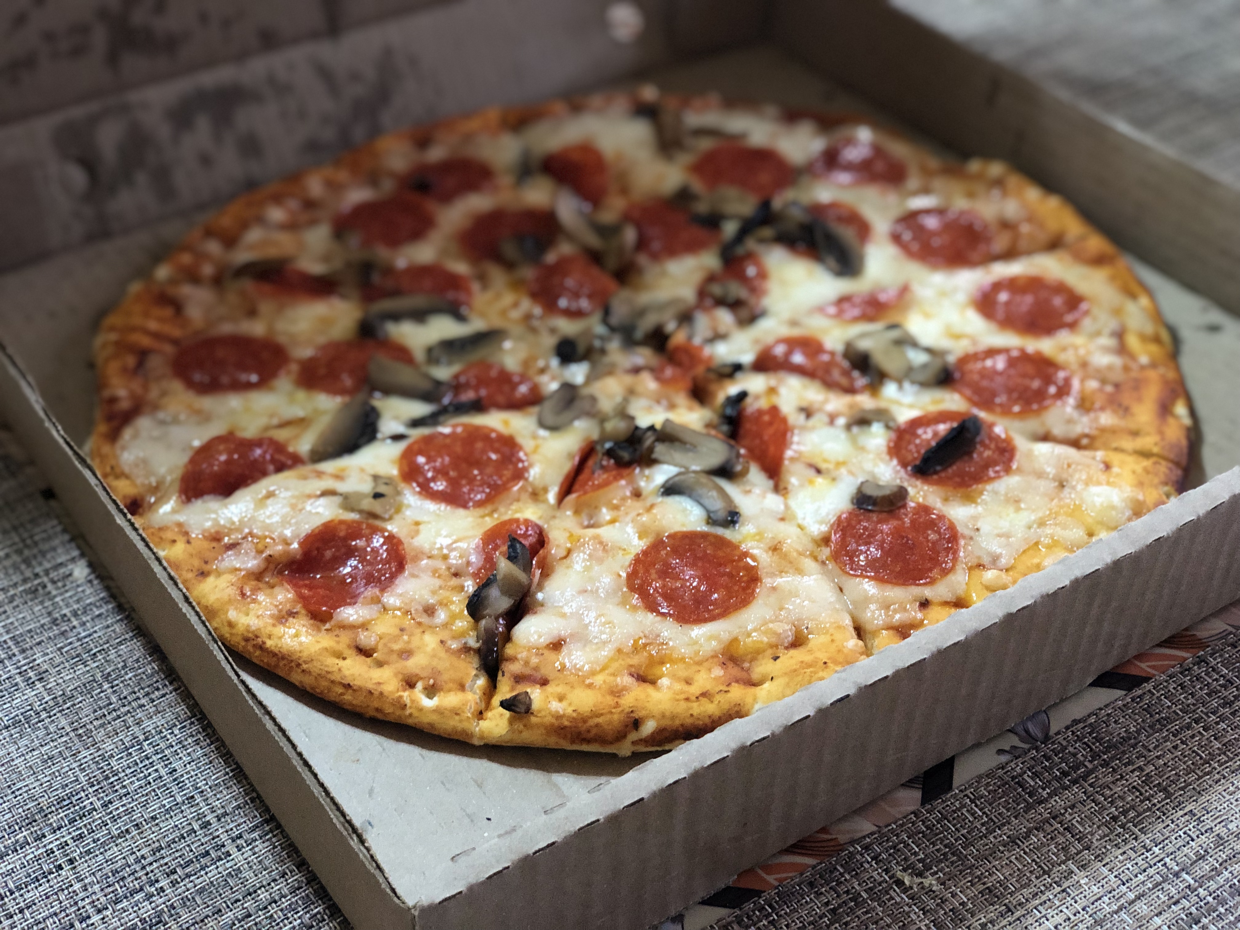 Pizzas La Mozzarella image 4