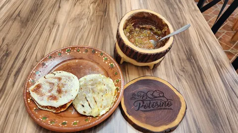 EL POTOSINO image 5