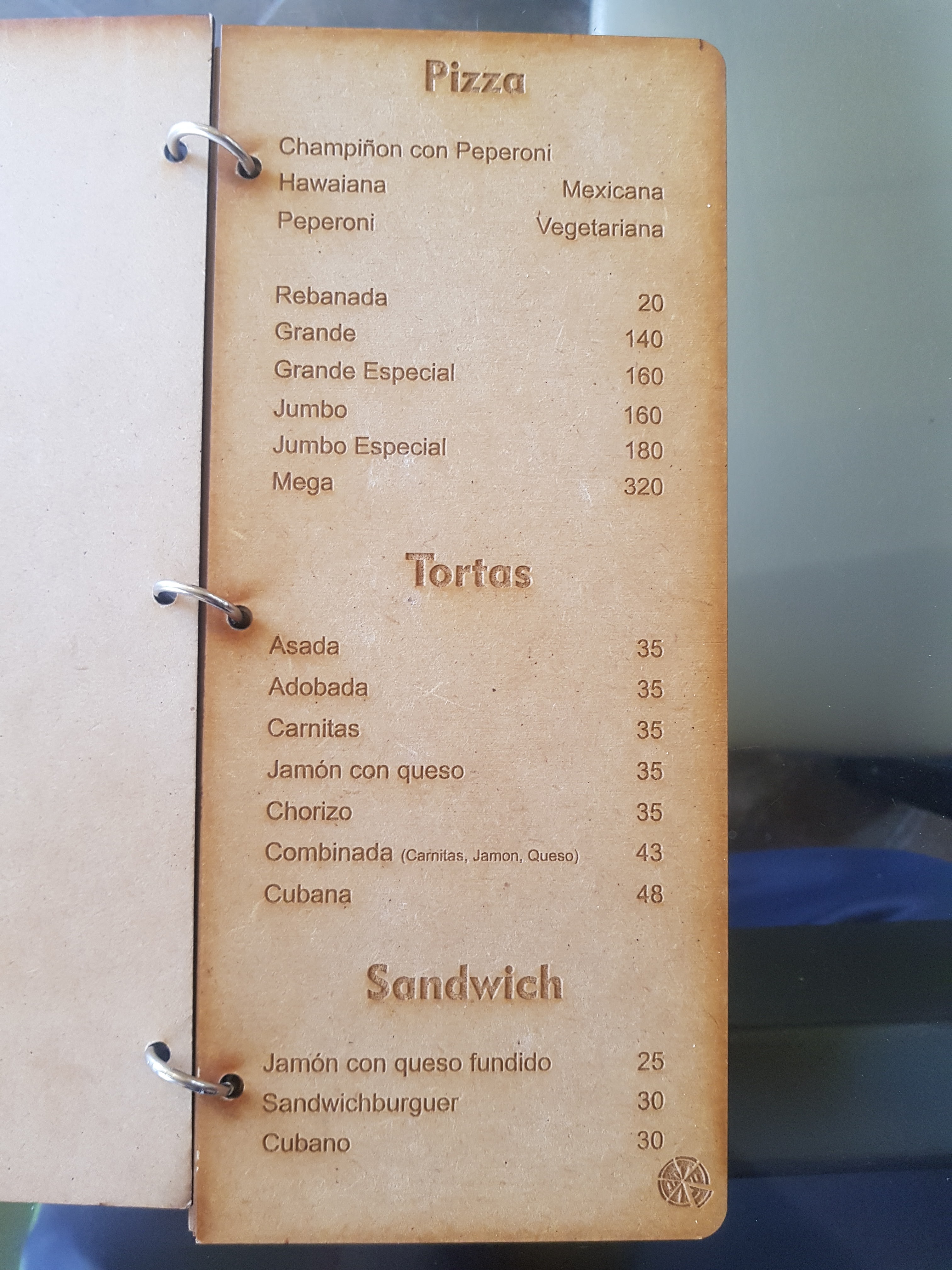 Pizzas La Fuente image 7