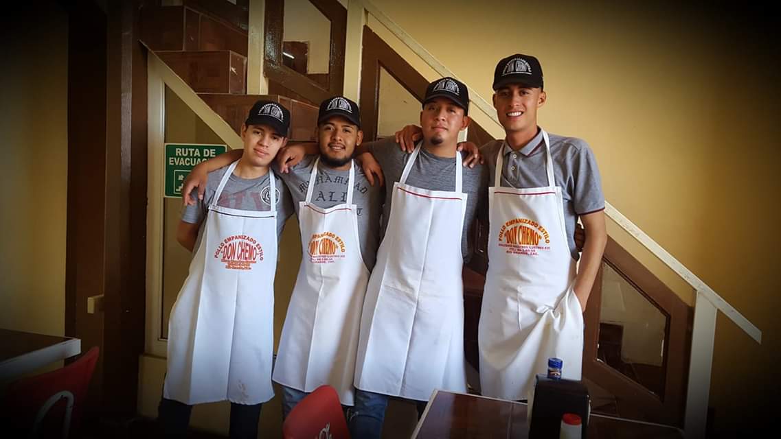 Pollo Empanizado Estilo Don Chemo image 7