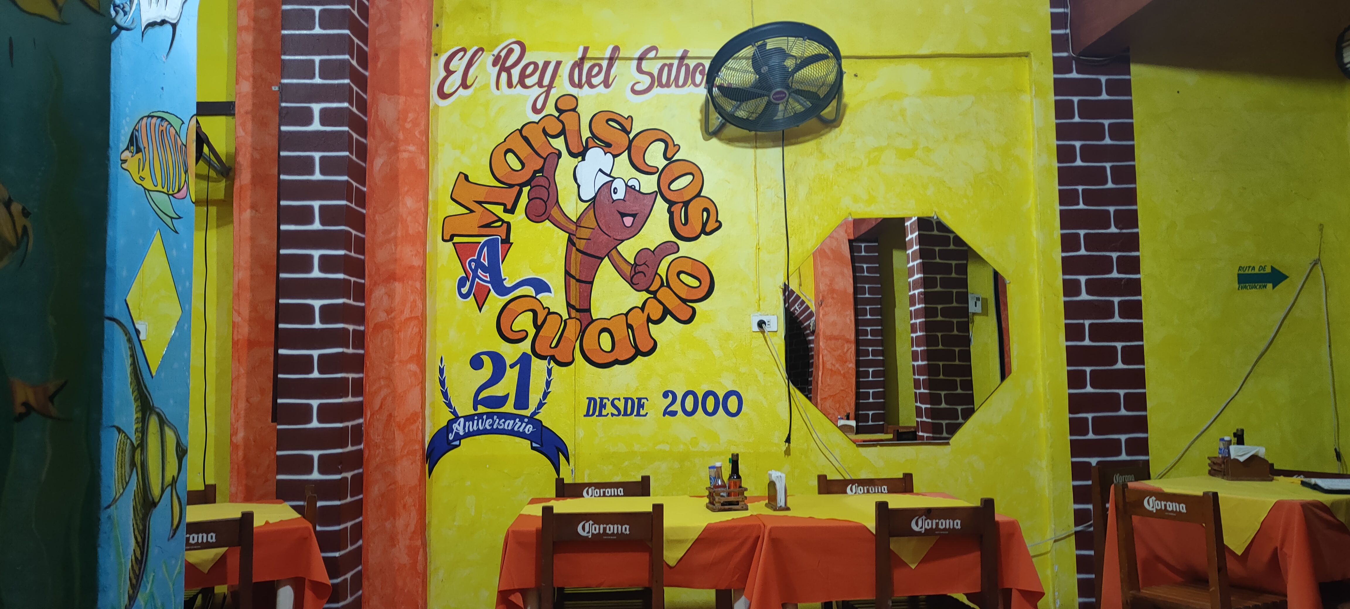 Mariscos Acuario image 4