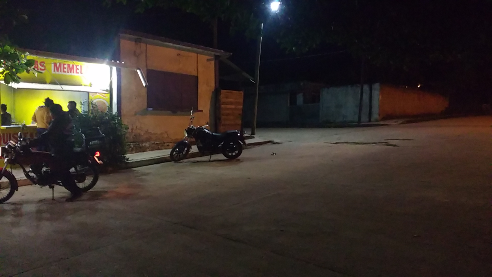 Memelas "La Jarochita" image 7