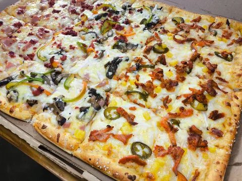 Lingüini pizza image 2