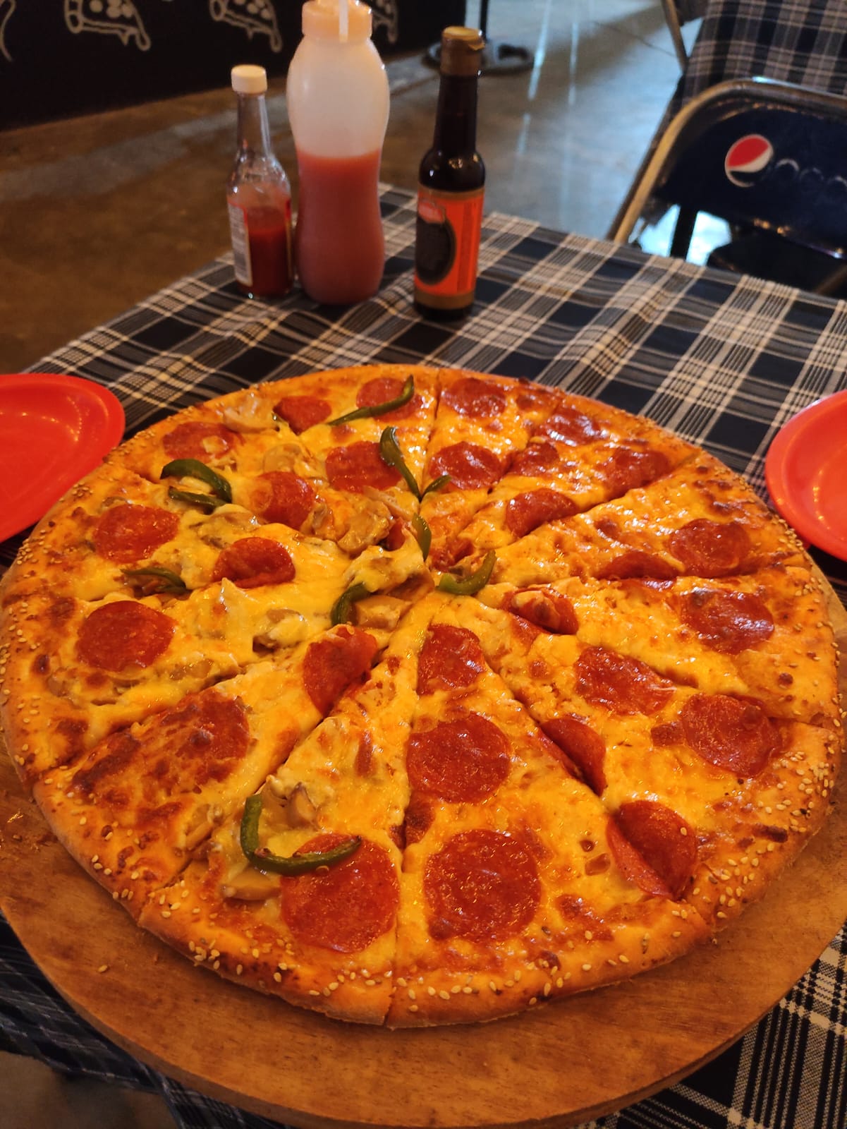 Lingüini pizza image 3