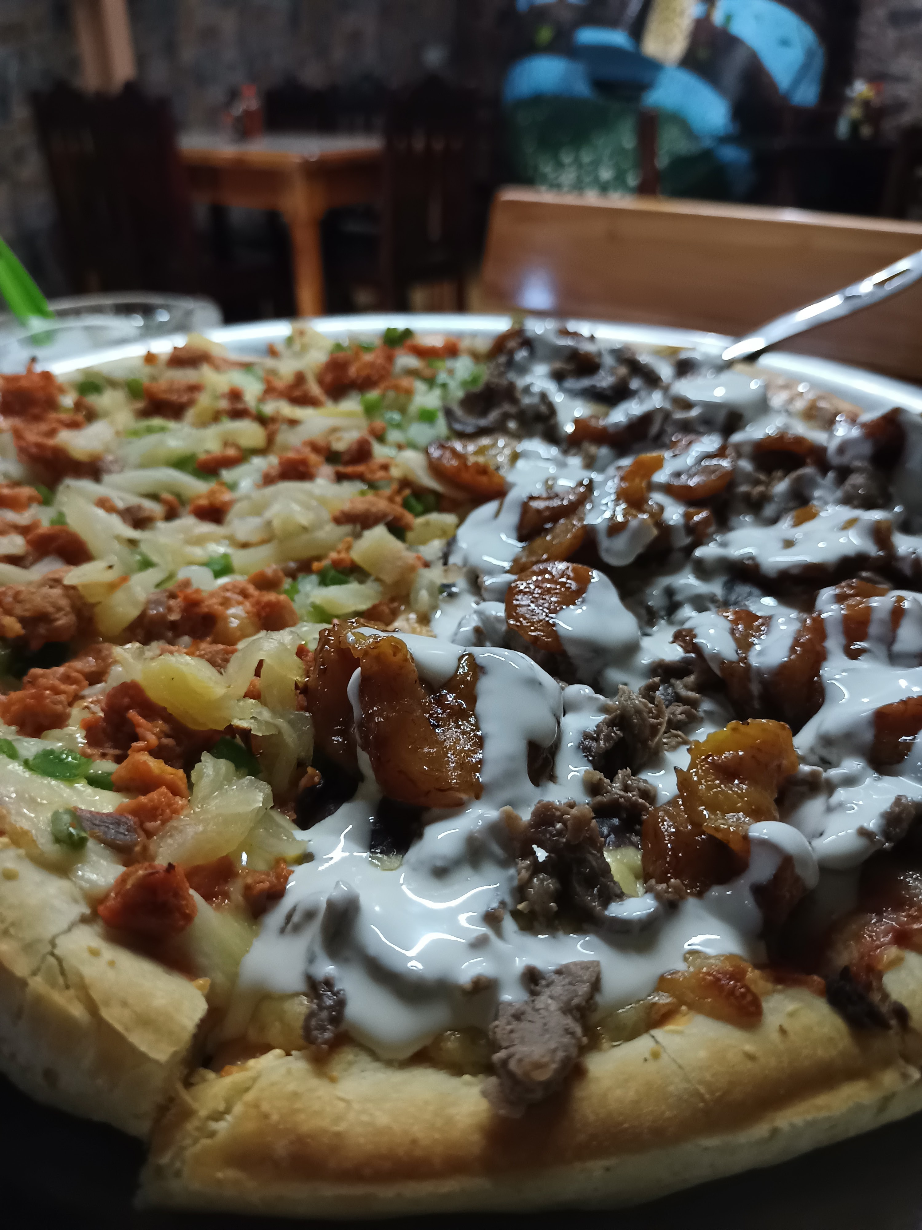 D'manolos pizza image 2