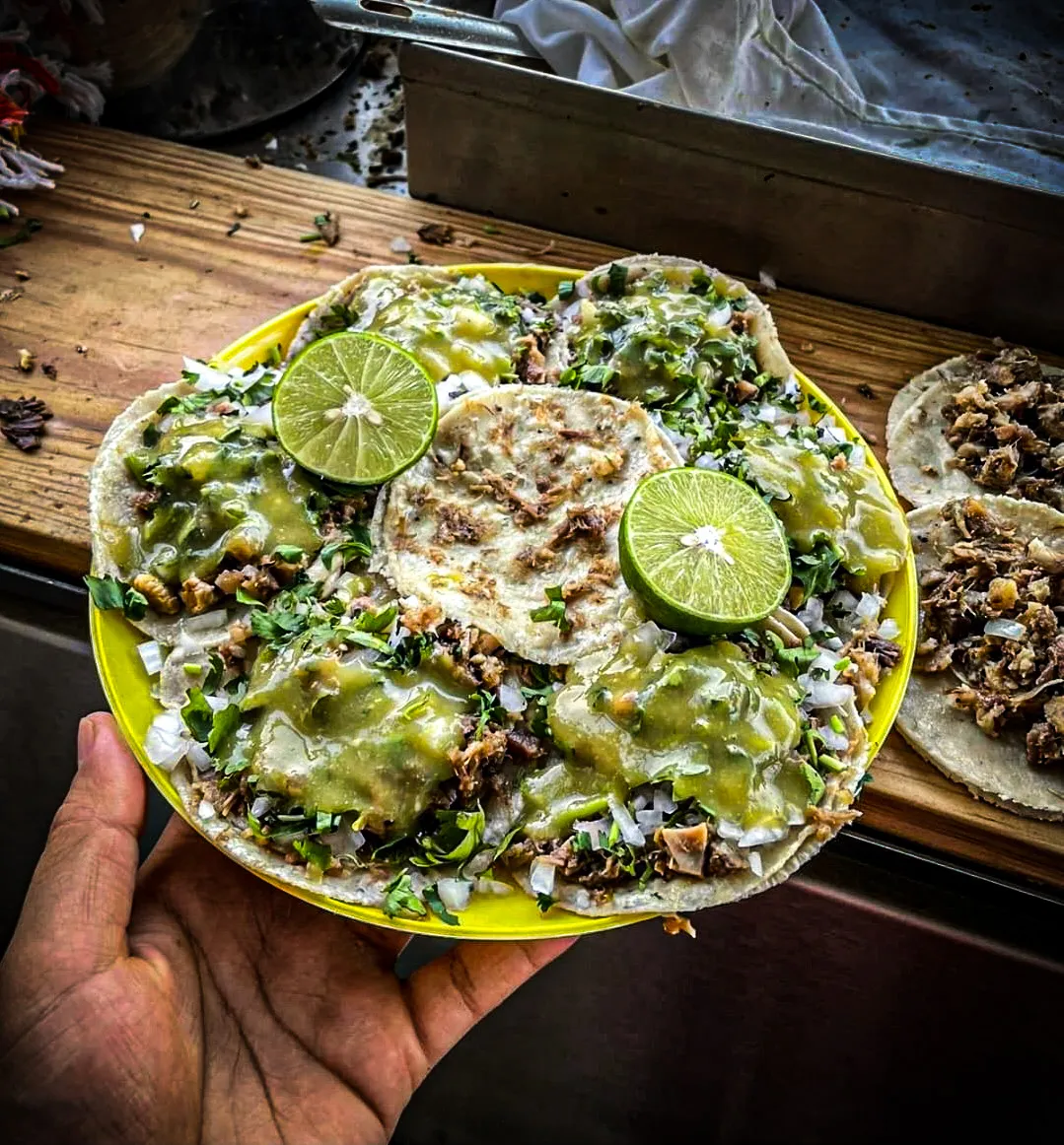 TACOS DE CABEZA “LOS HIJOS DE LEONEL” image 4