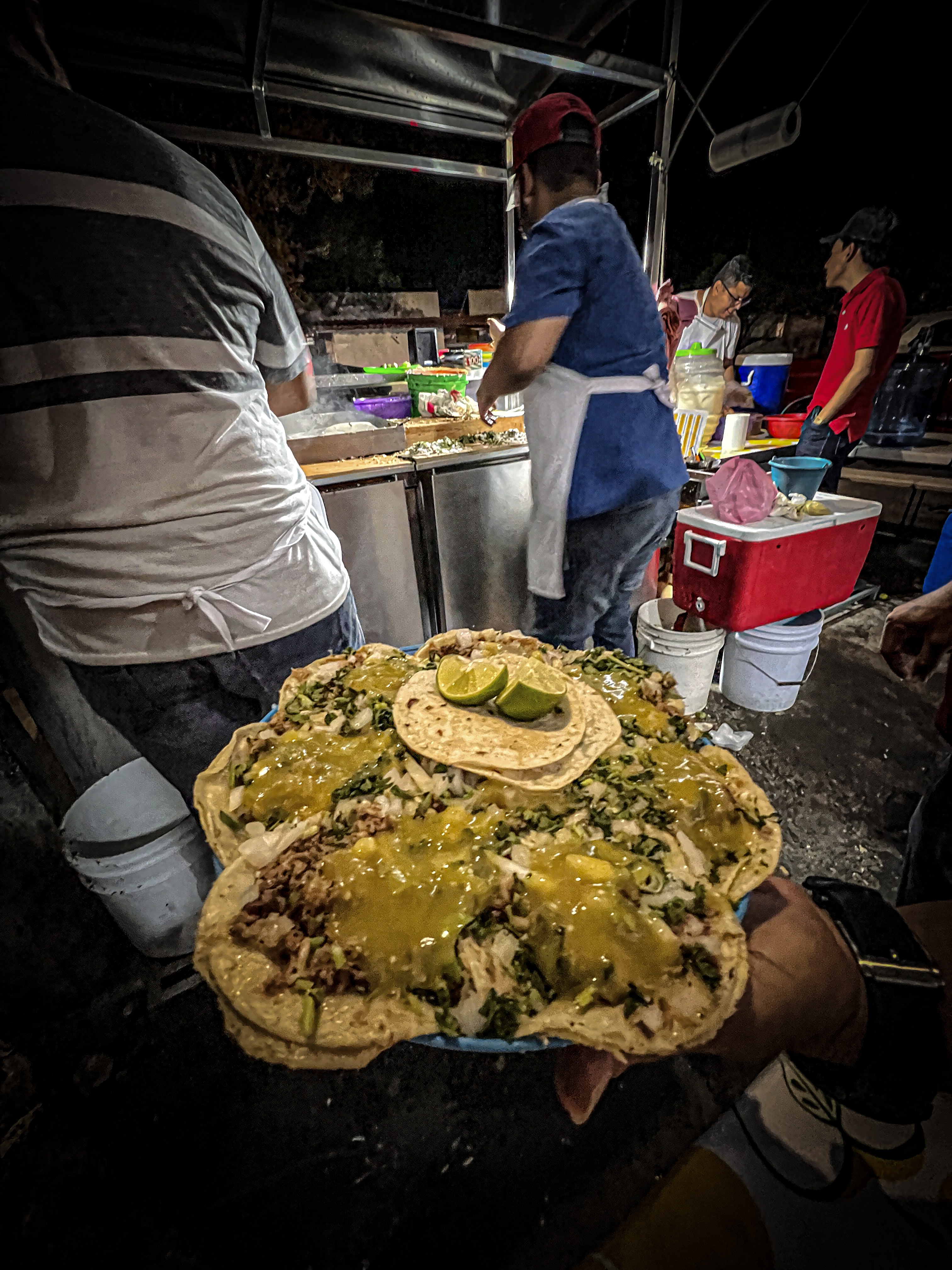 TACOS DE CABEZA “LOS HIJOS DE LEONEL” image 5