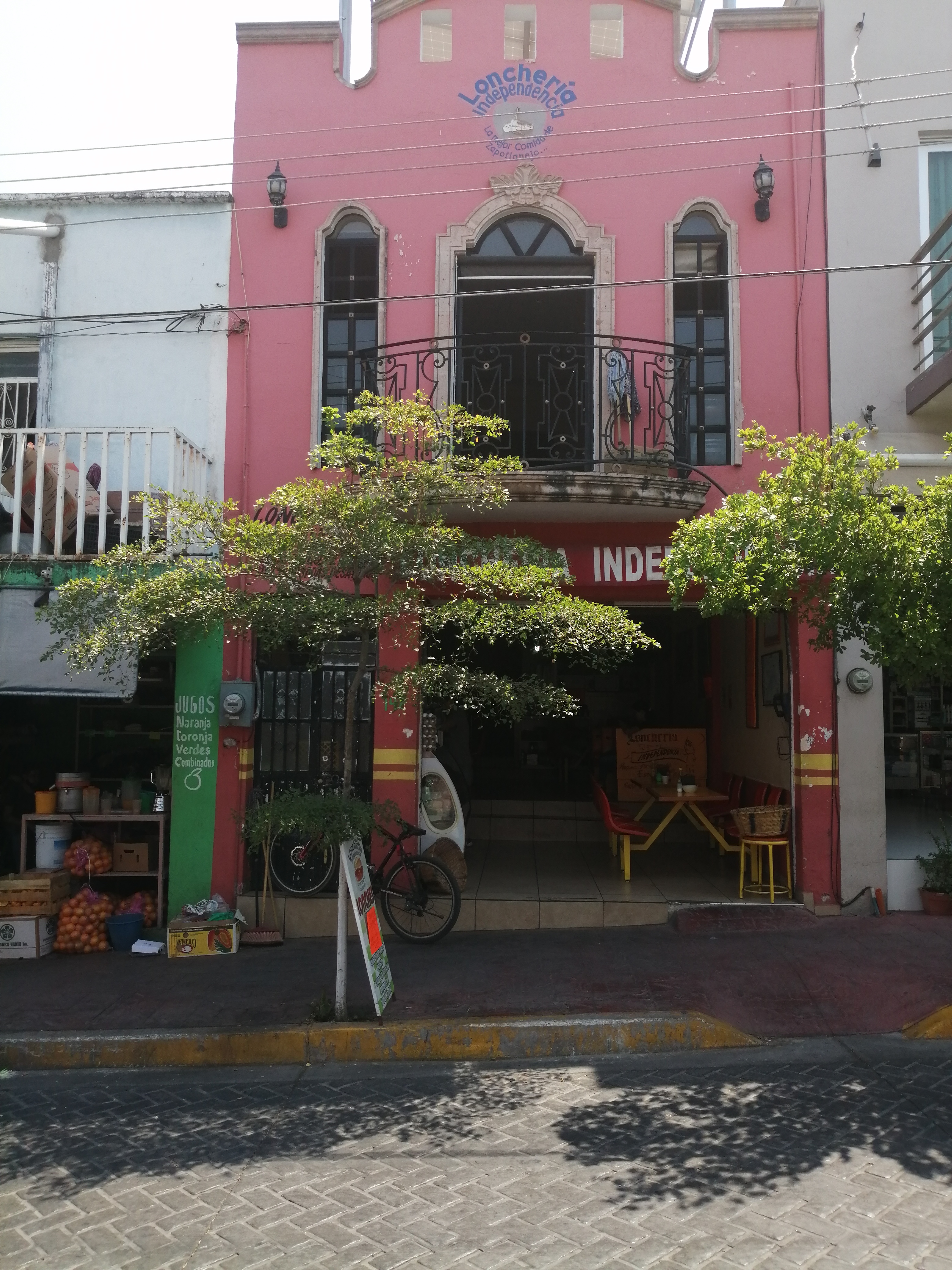 Loncheria Independencia image 3