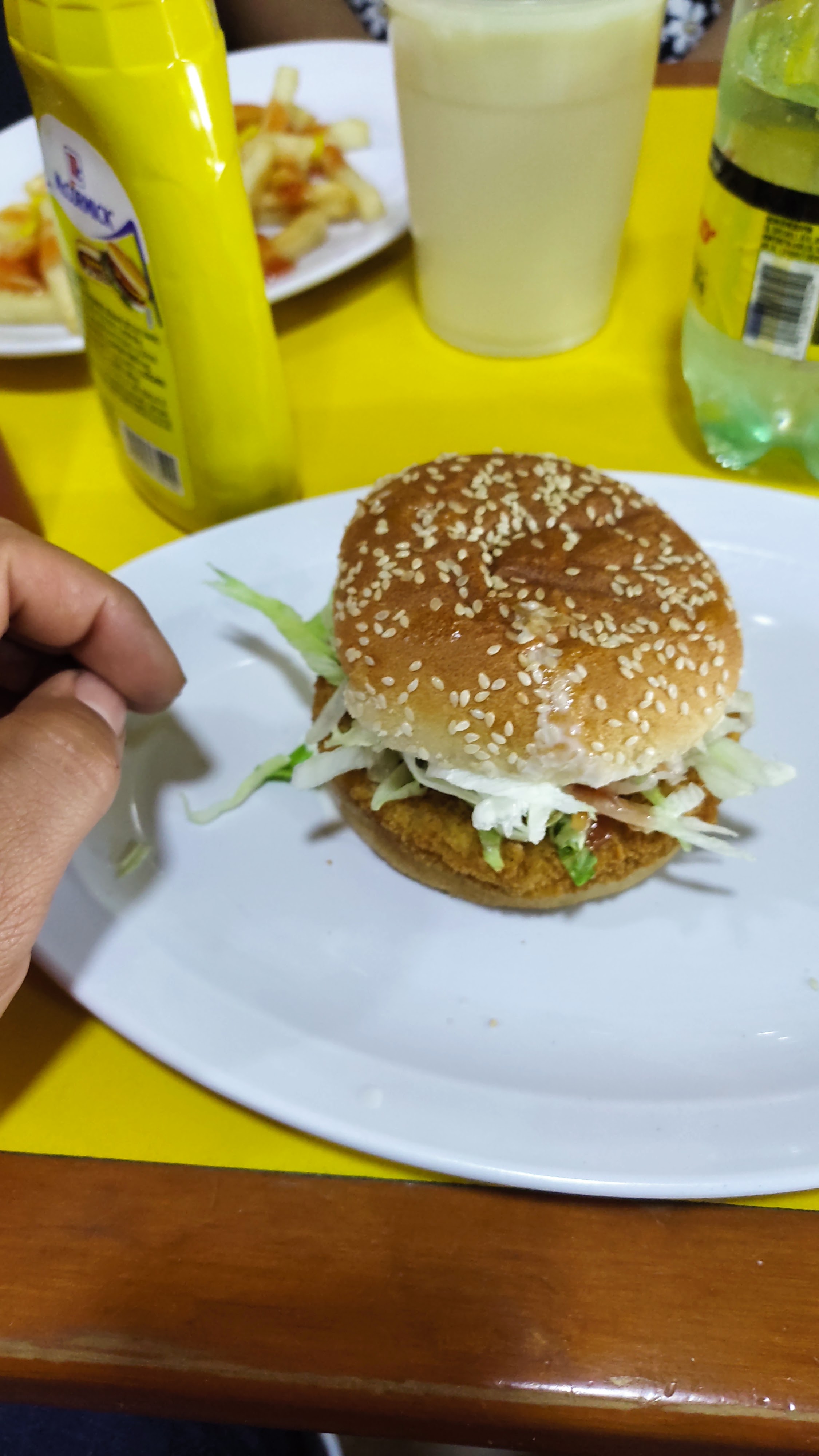 Loncheria Independencia image 7